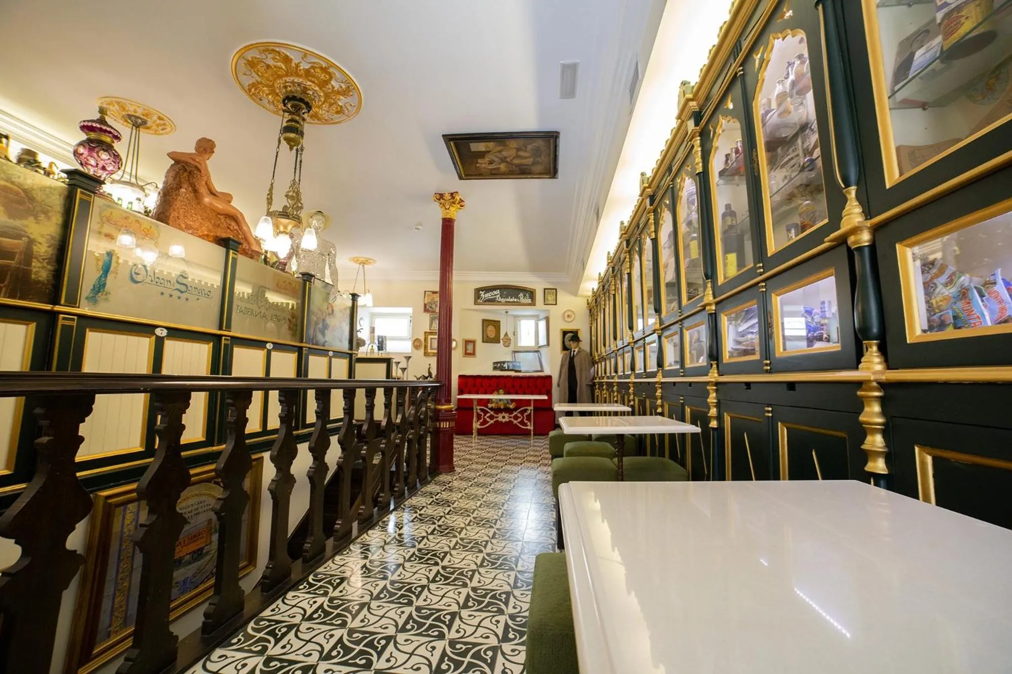 Lounge or bar in Hotel Monumento Pazo de Orbán