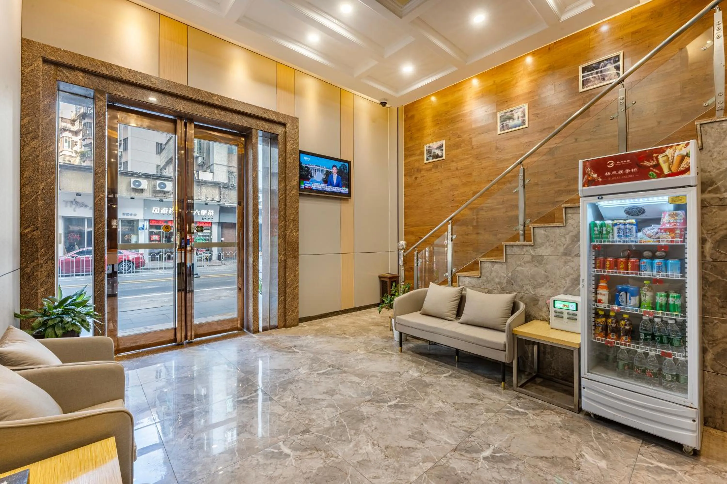 Guangzhou Kaiyue Hotel Luoxi Metro Station Branch - Free Deliver Service to Canton Fair Complex During Canton Fair Period