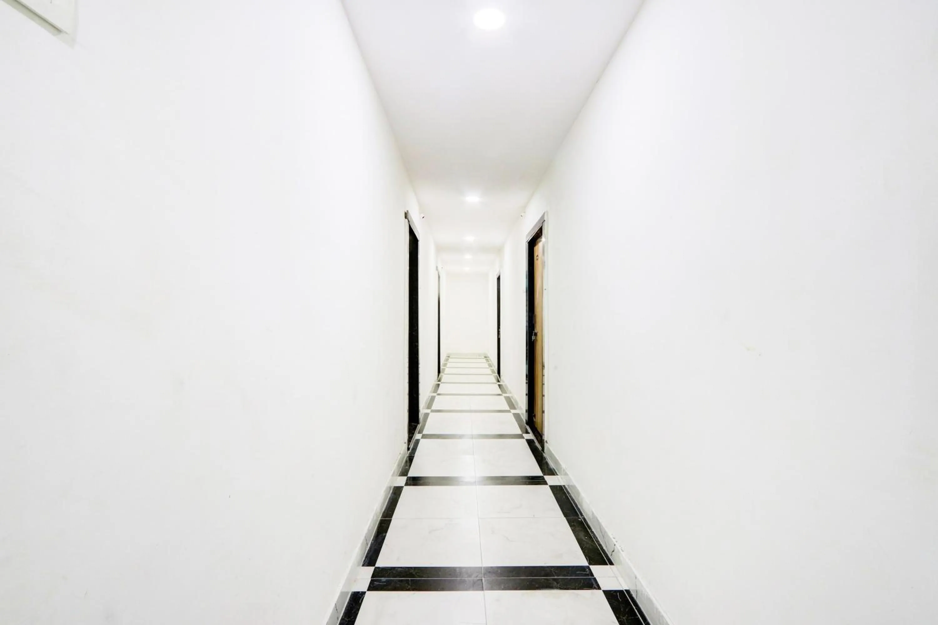 Hotel O Green Light Inn
