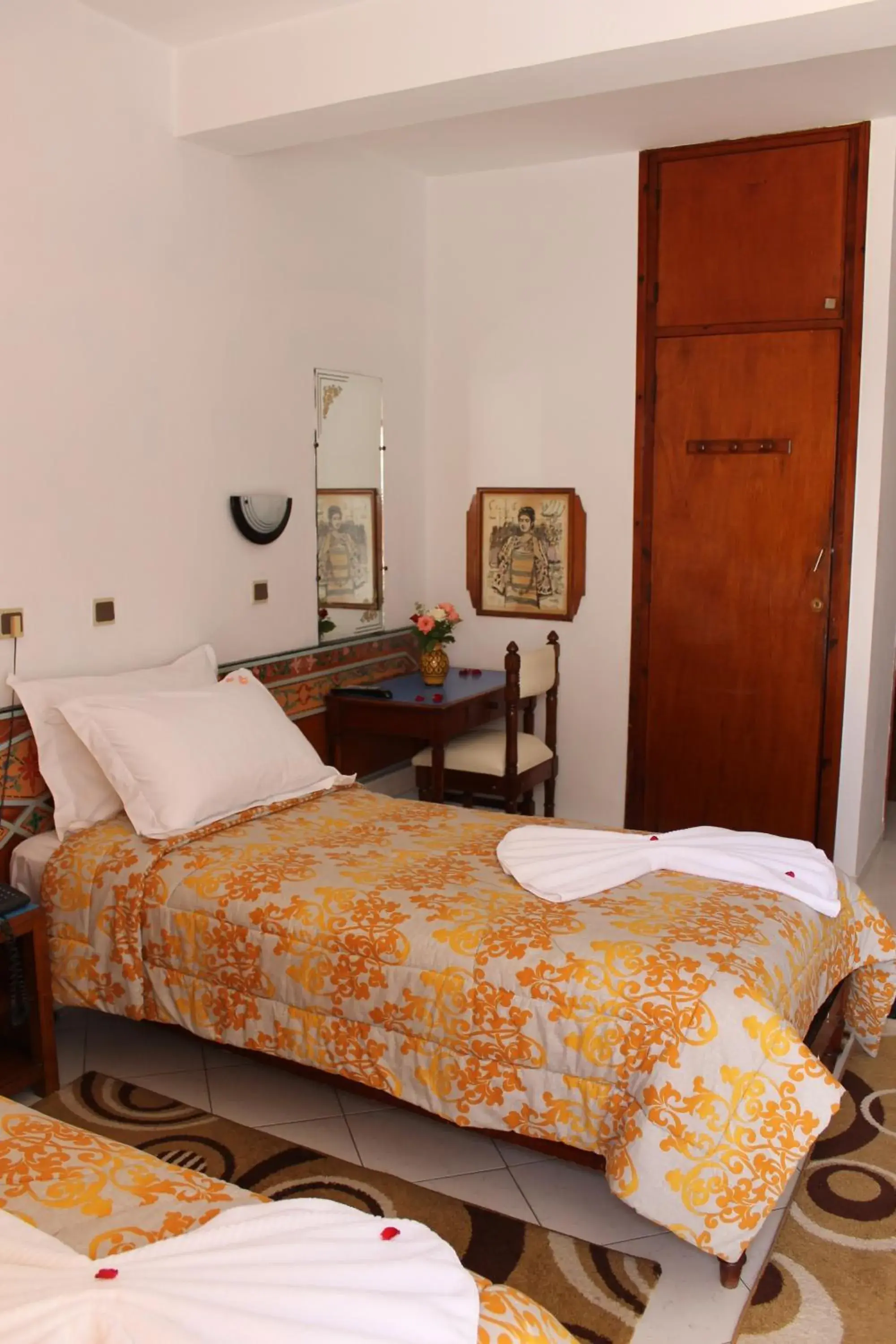 Double Room with Garden View - single occupancy in Hotel Sindibad Double Room with Garden View - single occupancy in Hotel Sindibad