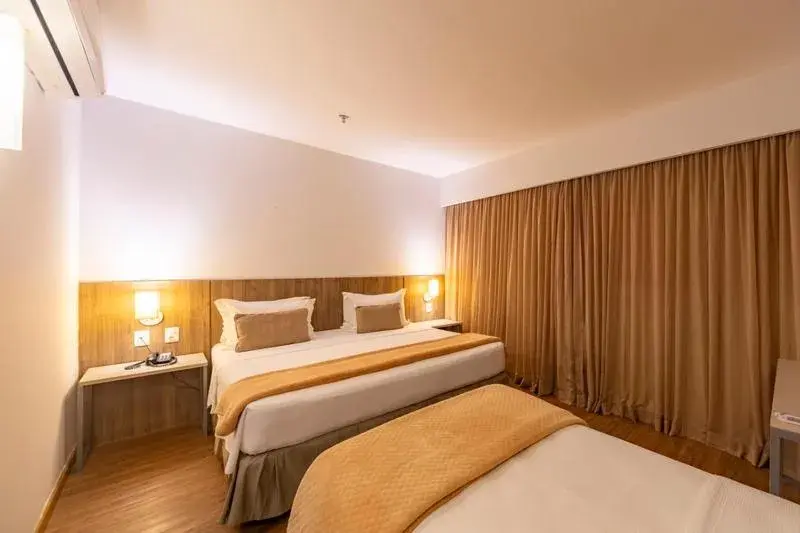 Standard PwD Disability Access Triple - single occupancy - 1 Queen Bed and 1 Single Bed in Intercity Salvador Aeroporto Standard PwD Disability Access Triple - single occupancy - 1 Queen Bed and 1 Single Bed in Intercity Salvador Aeroporto