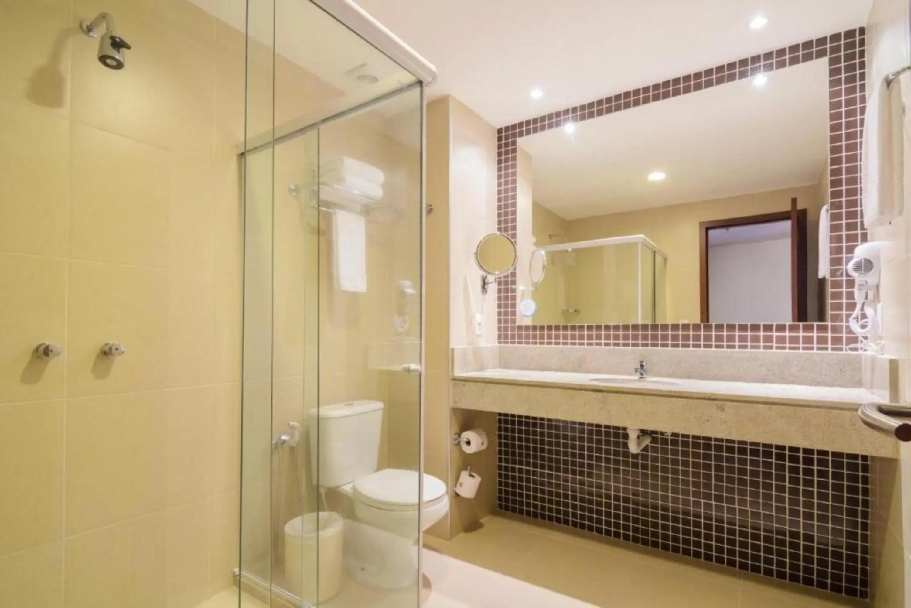 Bathroom in Intercity Salvador Aeroporto Bathroom in Intercity Salvador Aeroporto