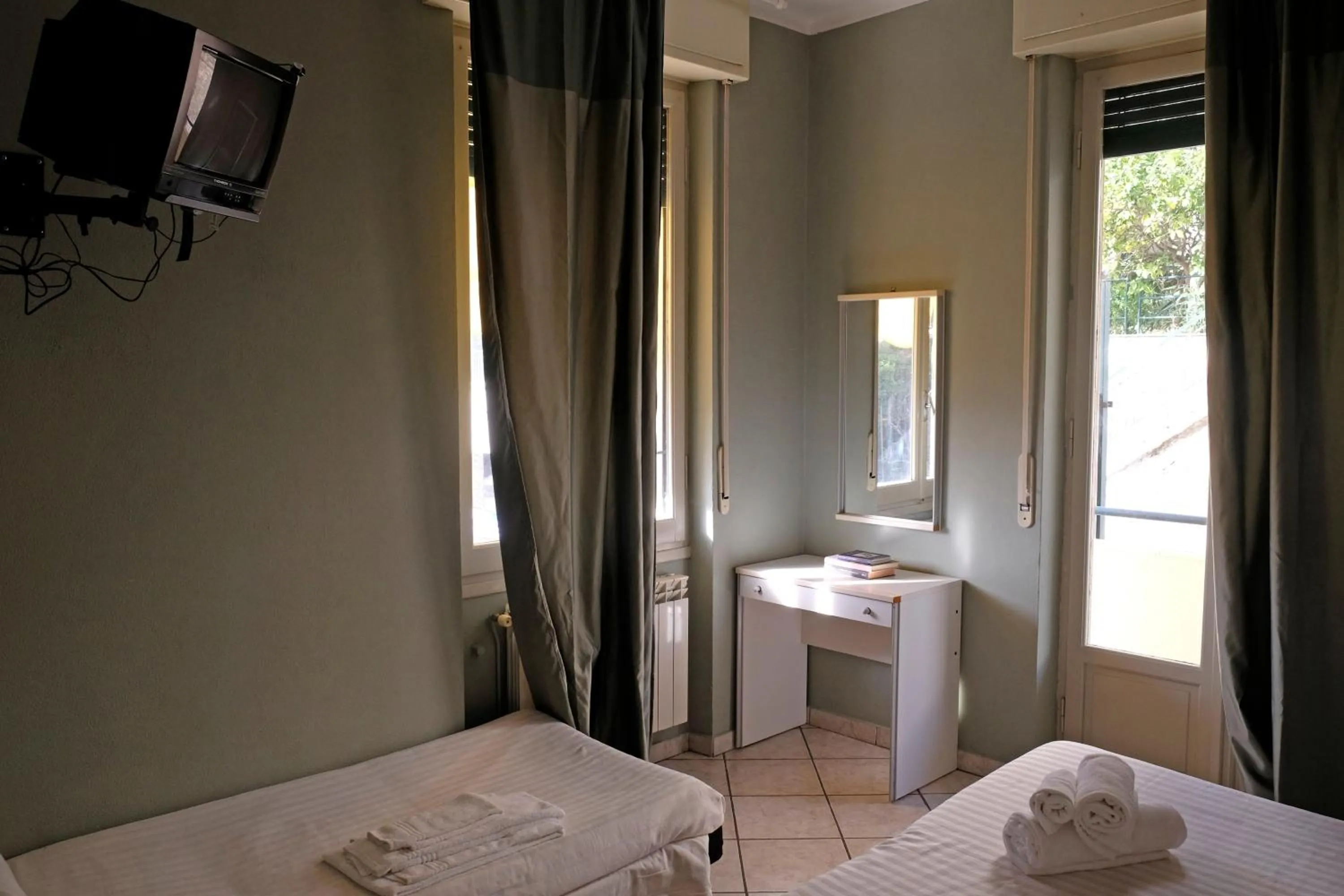 Day in Residence Perla