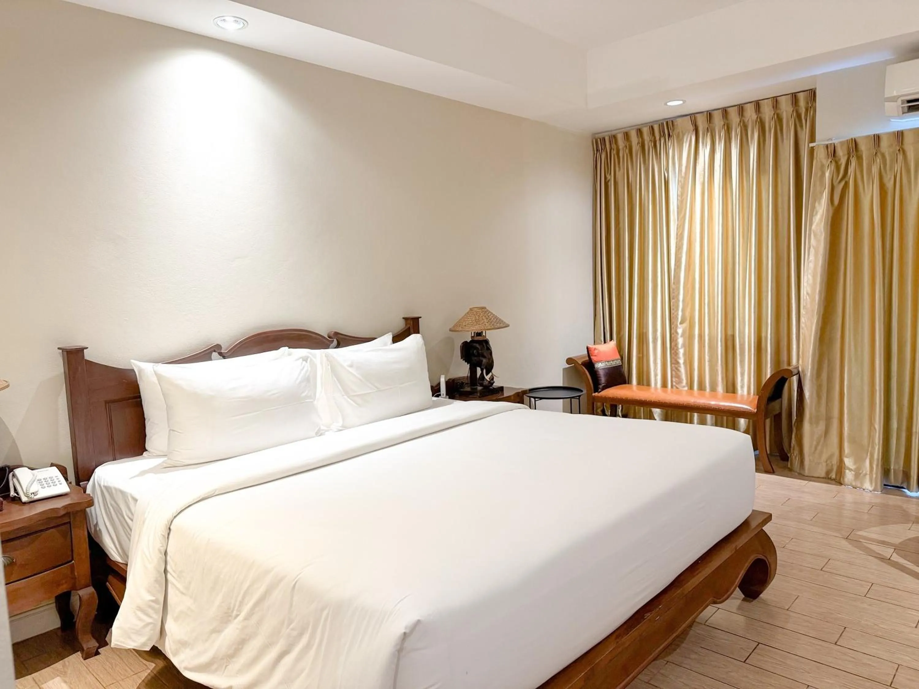 Bed in Kokhaburi Hotel