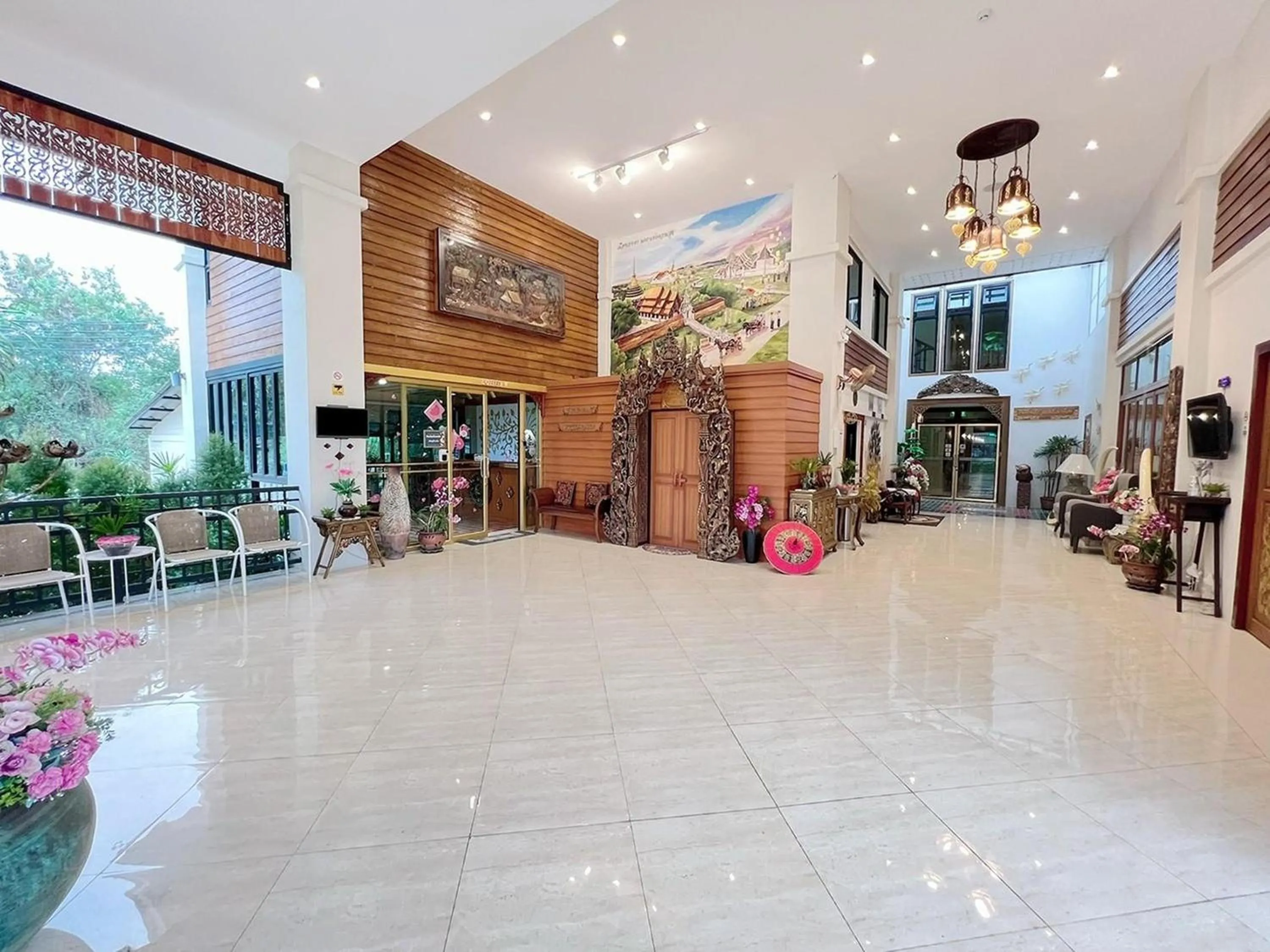 Lobby or reception in Kokhaburi Hotel