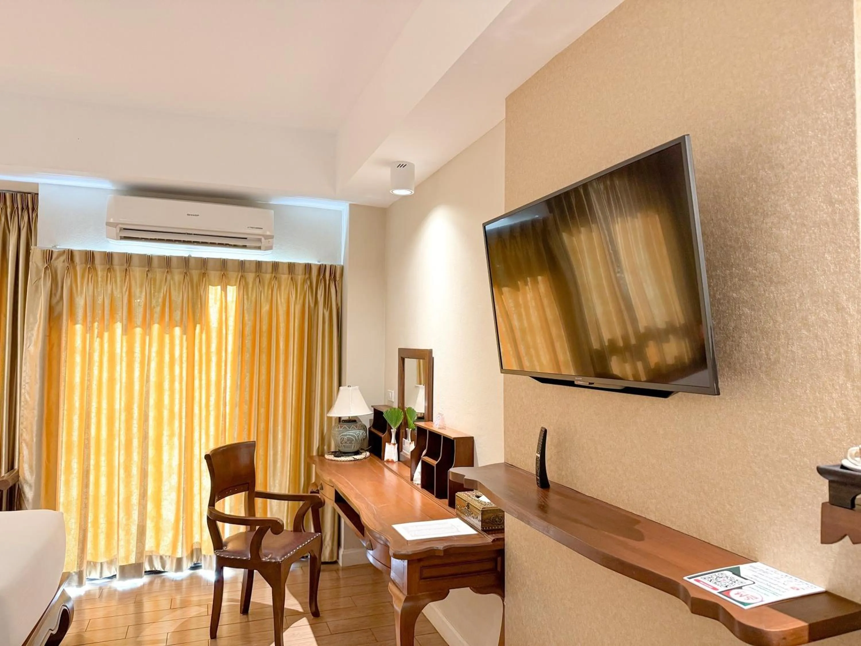 TV and multimedia in Kokhaburi Hotel
