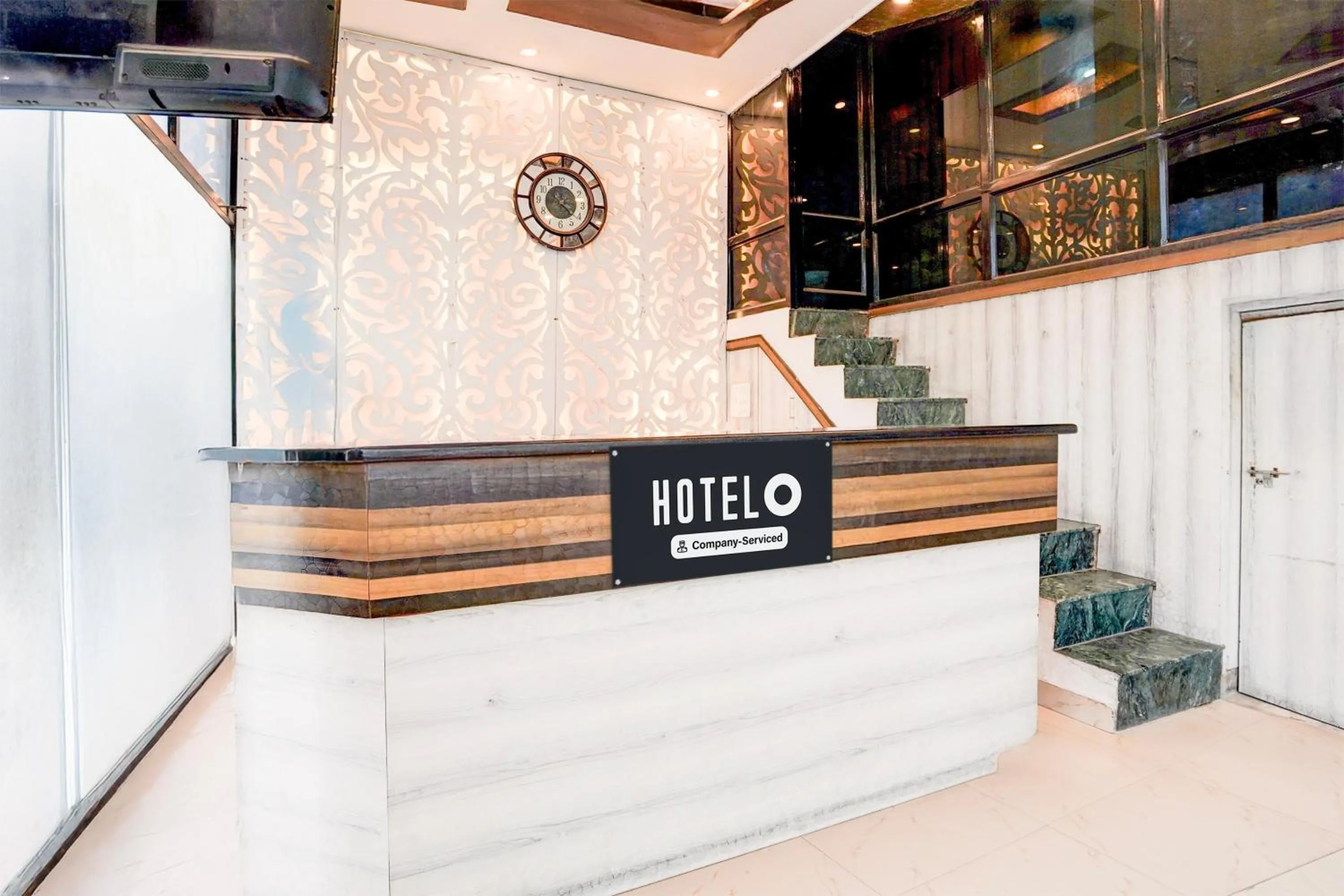 Lobby or reception in Super Hotel O Tyagi Road near Railway Station