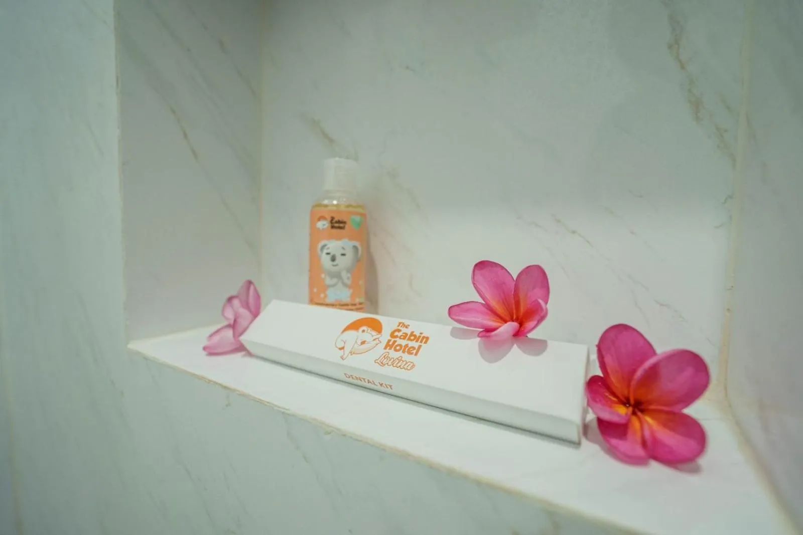 Bathroom in The Cabin Hotel Lovina Bali