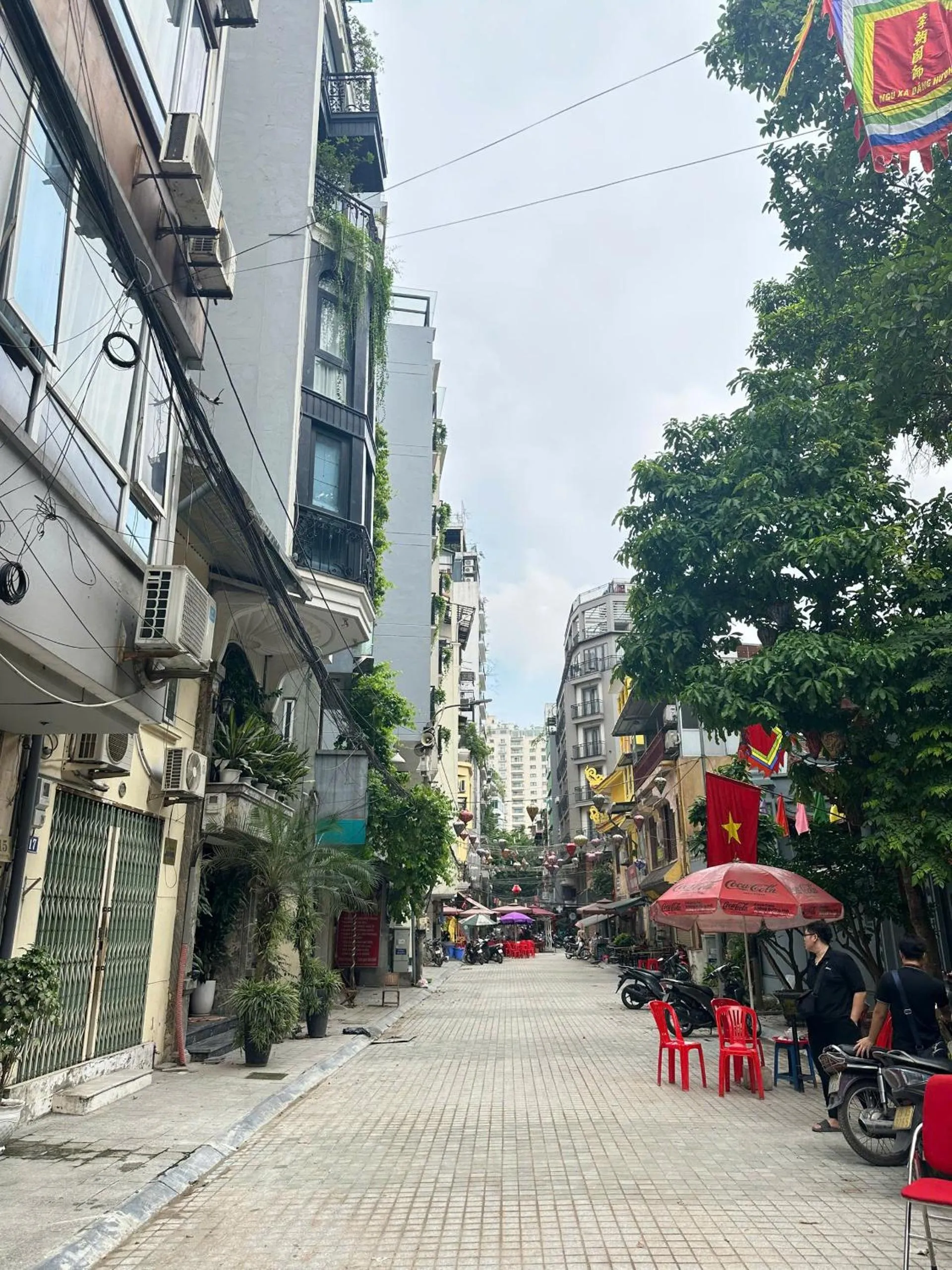 City view in Luxe Paradise Hotel Nguyen Khac Hieu