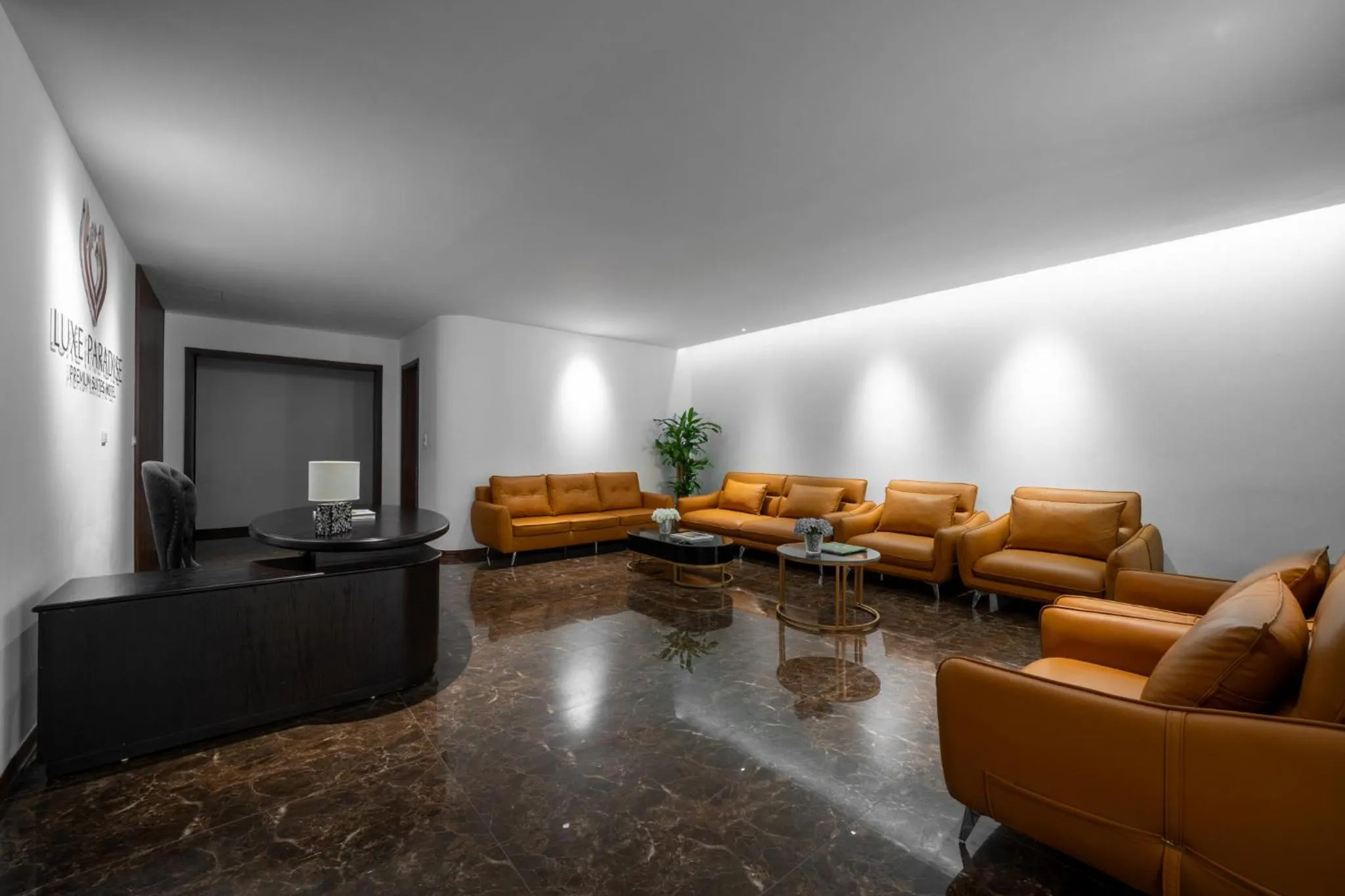Lobby or reception in Luxe Paradise Hotel Nguyen Khac Hieu