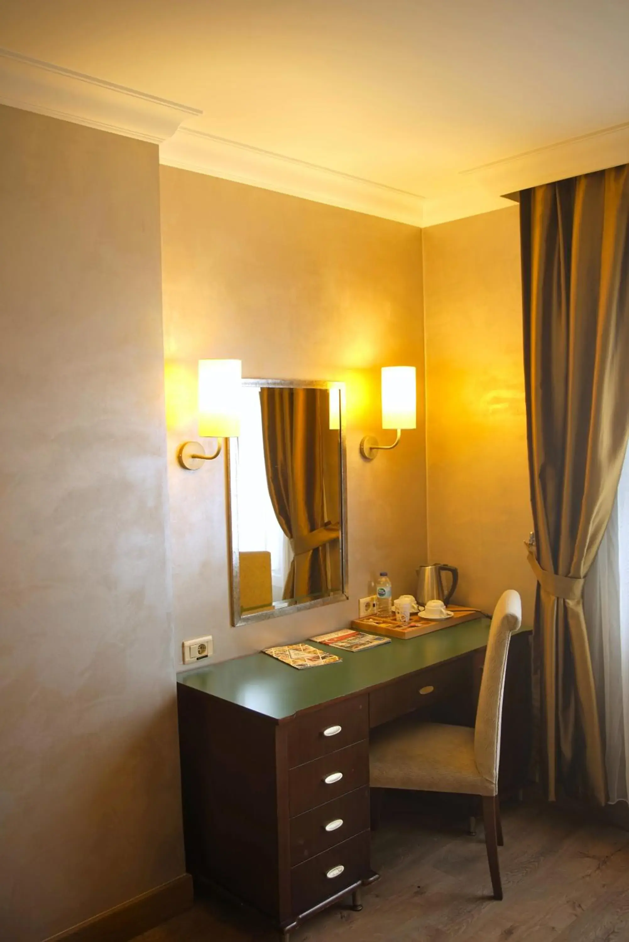 Bed in The Green Park Merter Bed in The Green Park Merter