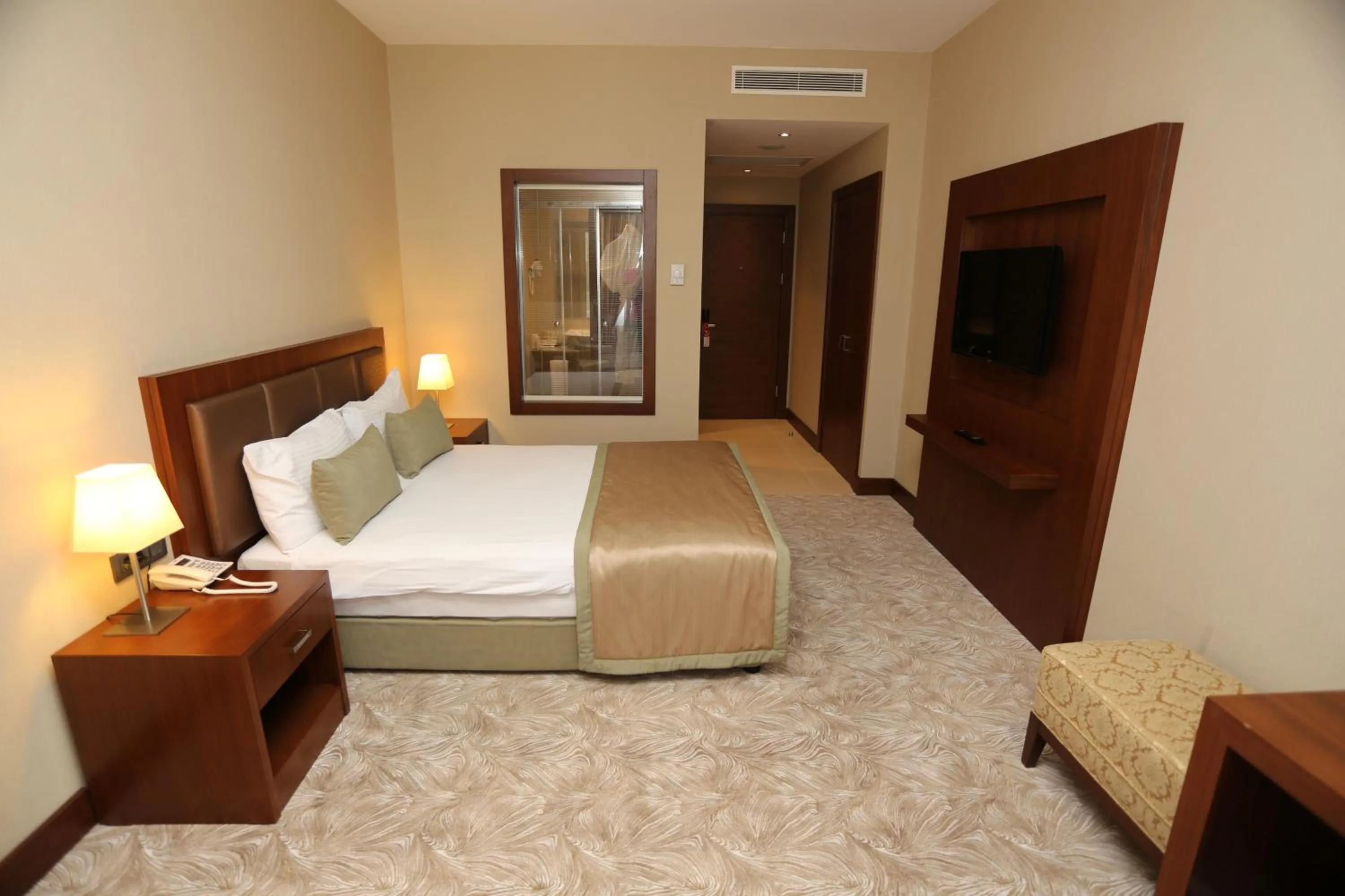 Bed in The Green Park Merter