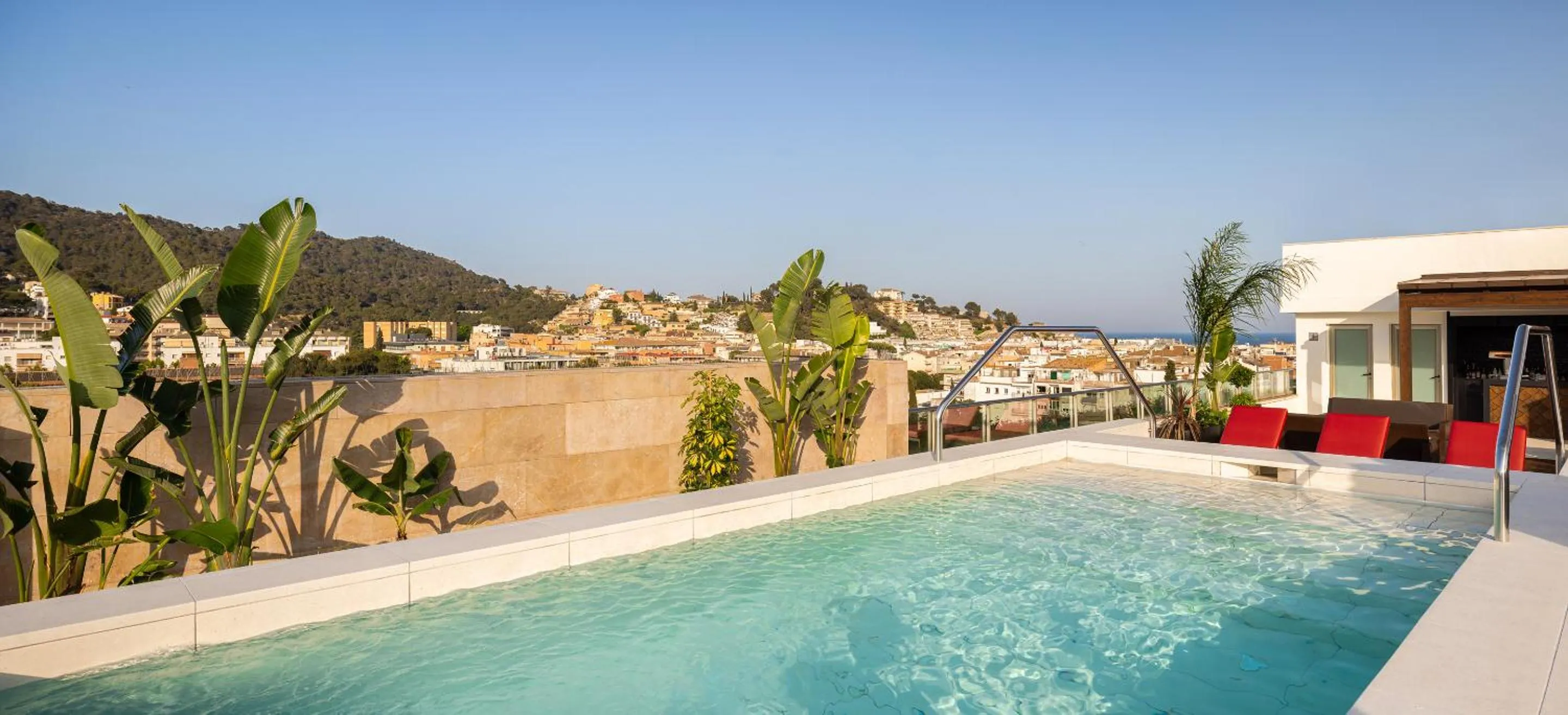 Solarium in Golden Bahía de Tossa & Spa 4* Sup.