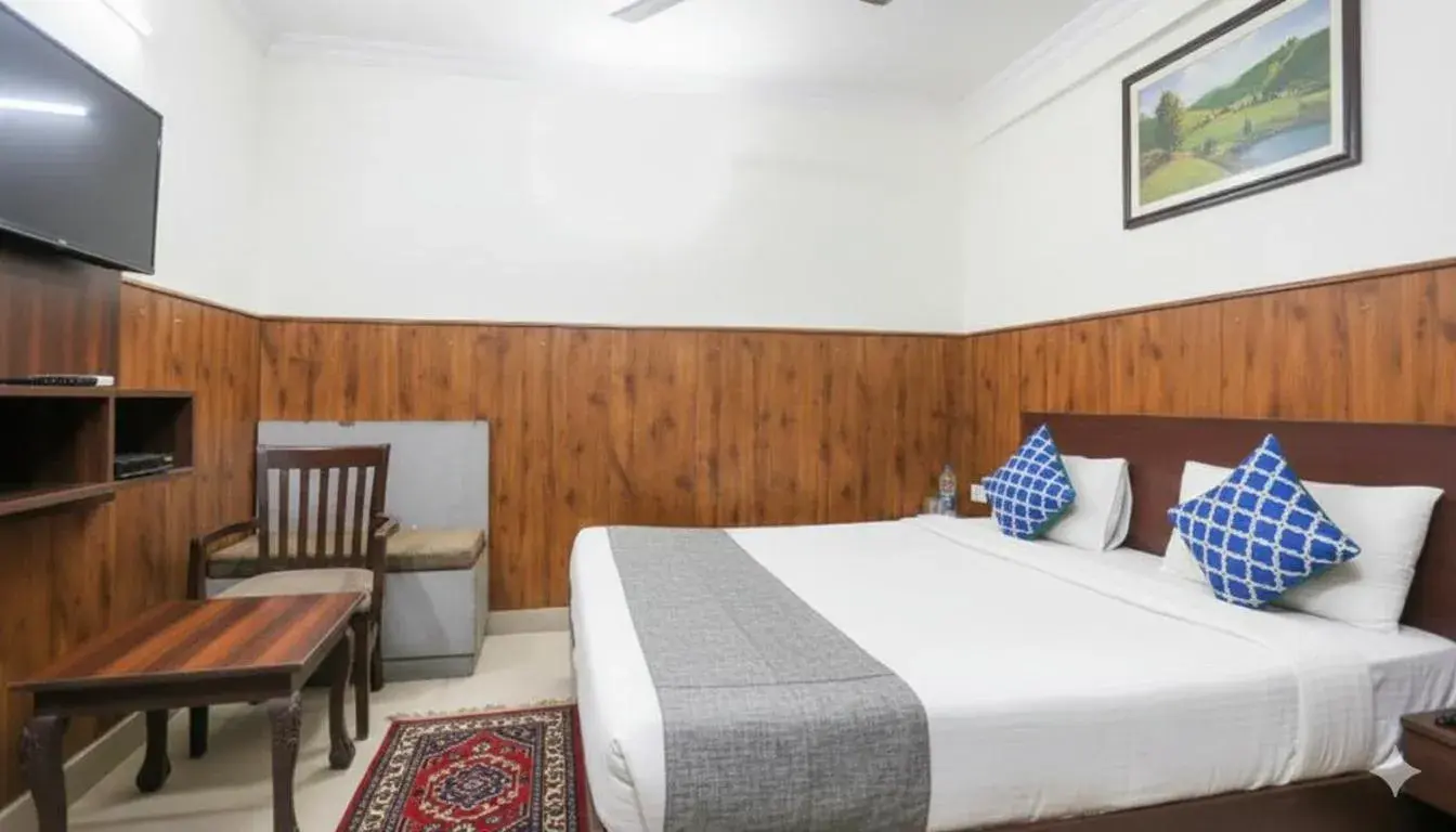 Bed in Shri Sai Guest House - Opp Azadpur Main Mandi I Couple Friendly I Metro Access Bed in Shri Sai Guest House - Opp Azadpur Main Mandi I Couple Friendly I Metro Access