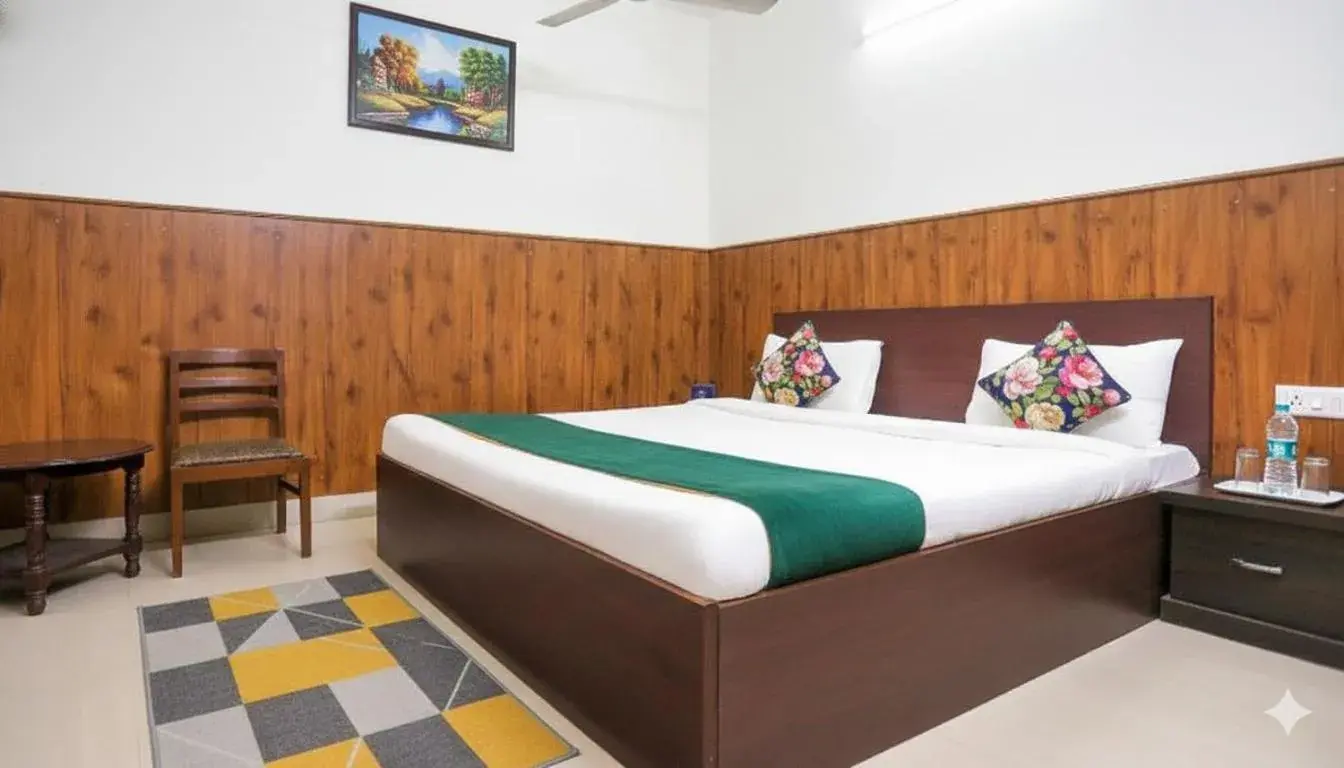 Bed in Shri Sai Guest House - Opp Azadpur Main Mandi I Couple Friendly I Metro Access Bed in Shri Sai Guest House - Opp Azadpur Main Mandi I Couple Friendly I Metro Access