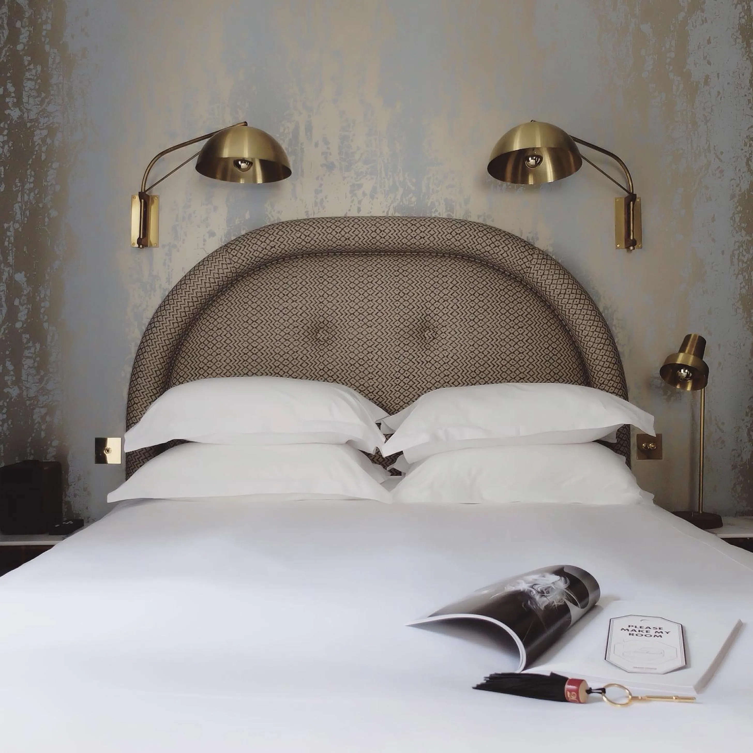 Bed in Grand Pigalle Experimental