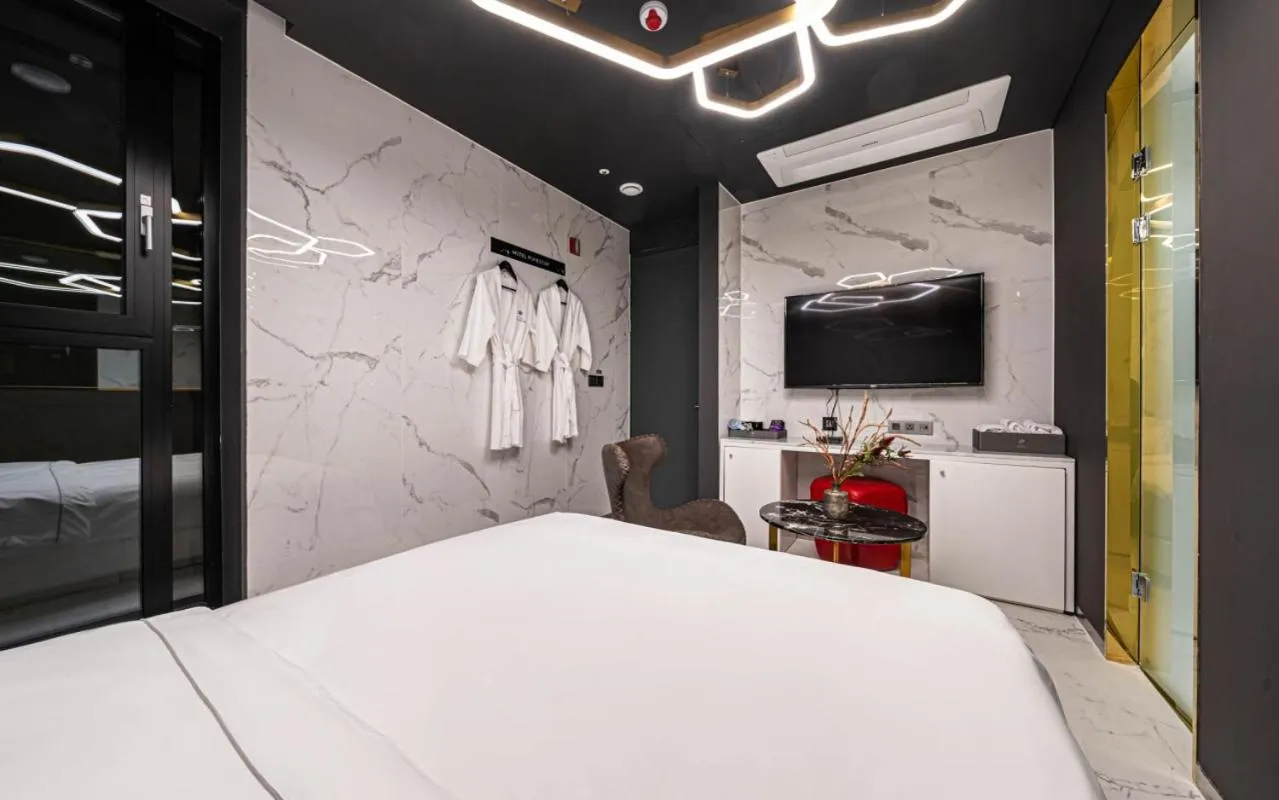 Bed in Forestar Hotel