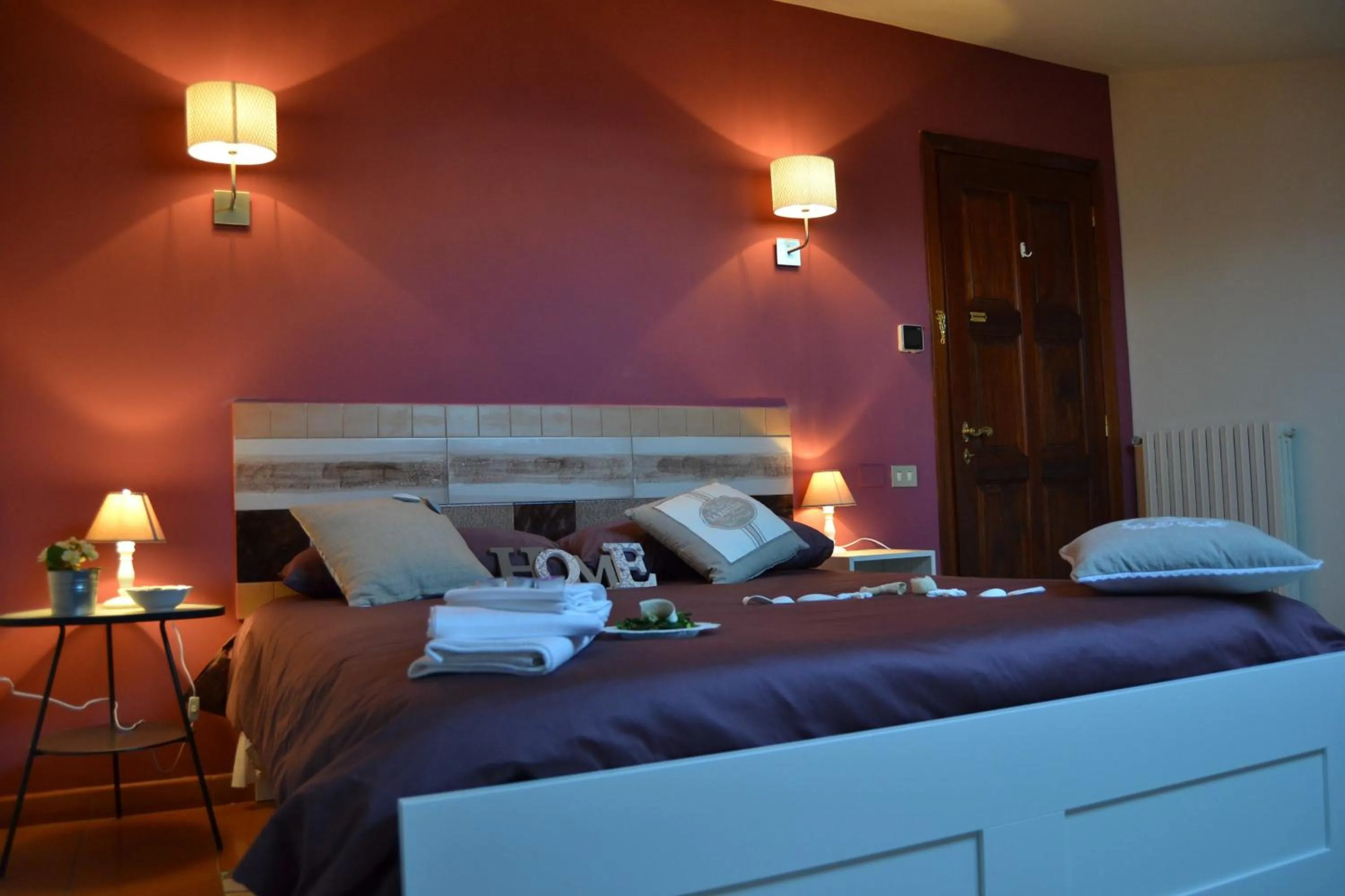 Photo of the whole room, Bed in Un Tetto Di Stelle Deluxe Home