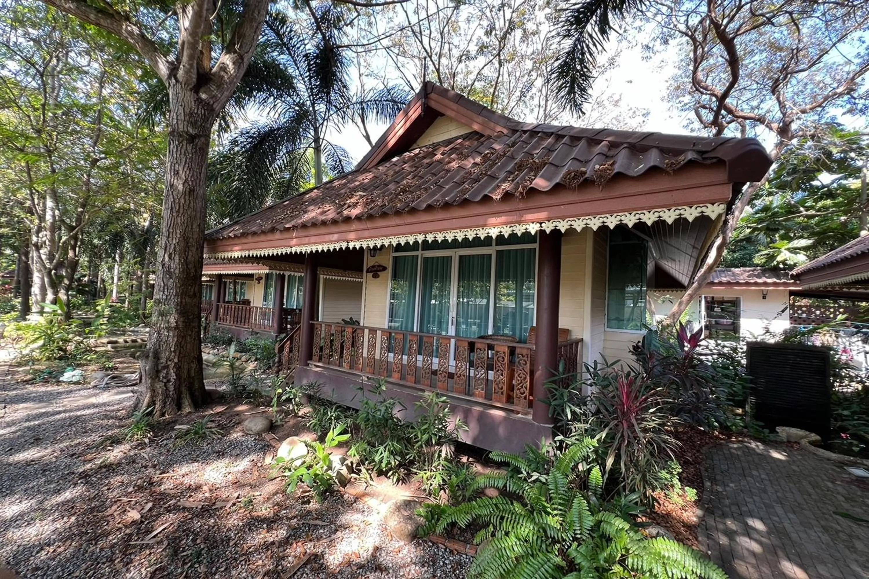 Property building in Baan Nam Pen Resort