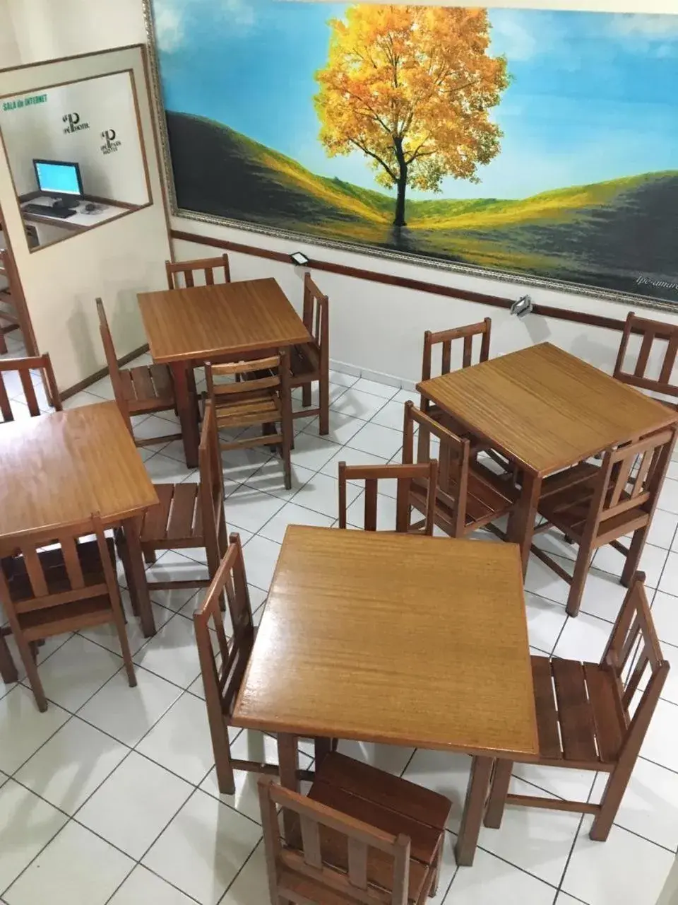 Restaurant/places to eat in Ipê Guaru Hotel Restaurant/places to eat in Ipê Guaru Hotel