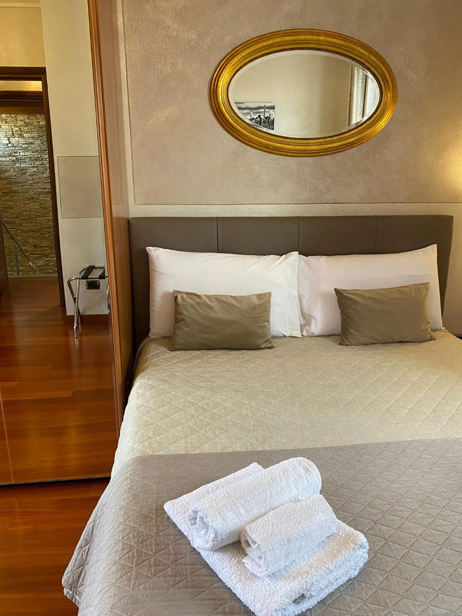 View (from property/room), Bed in Villa Laura B&B