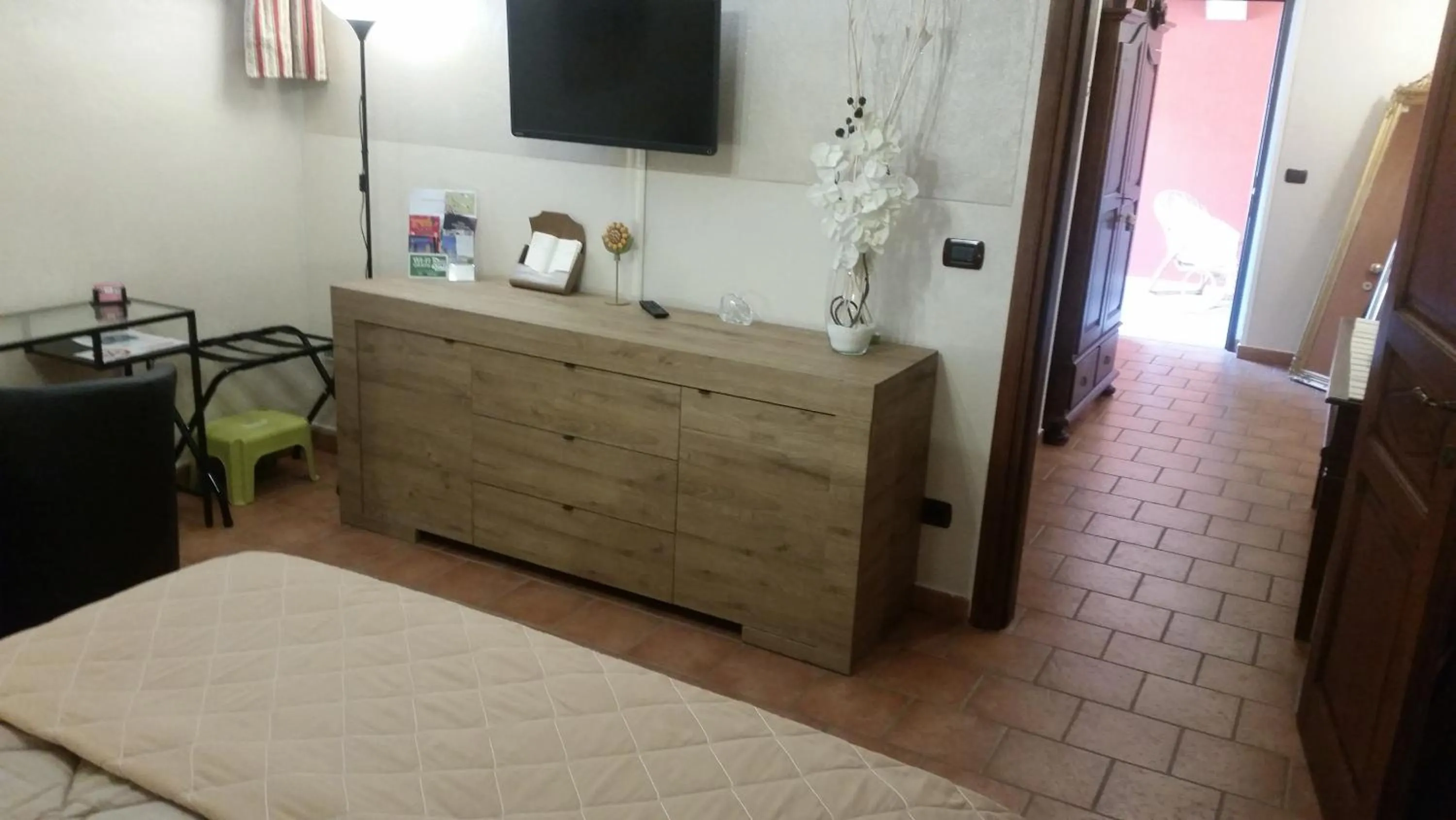 Photo of the whole room, Bed in Villa Laura B&B