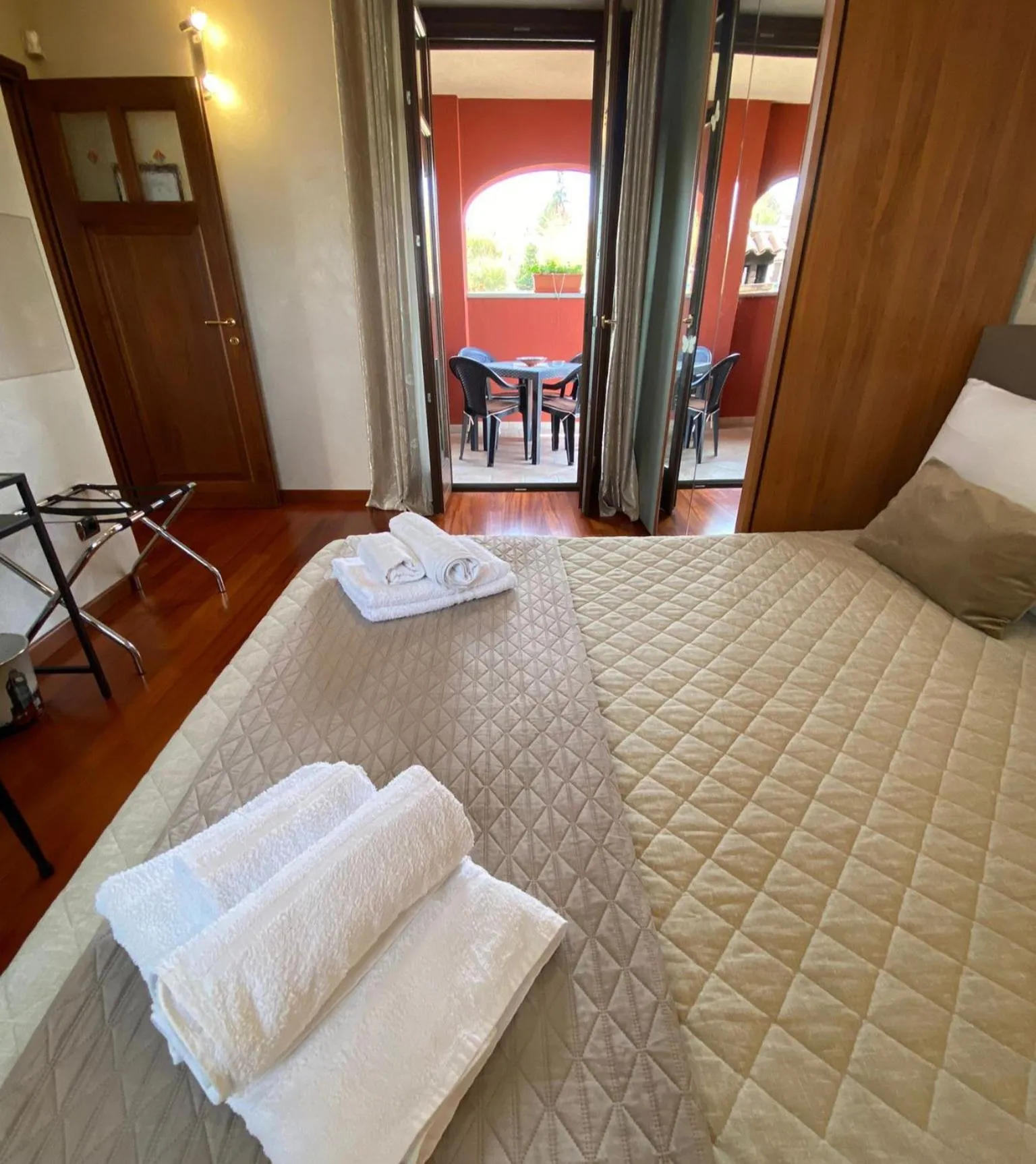 View (from property/room), Bed in Villa Laura B&B