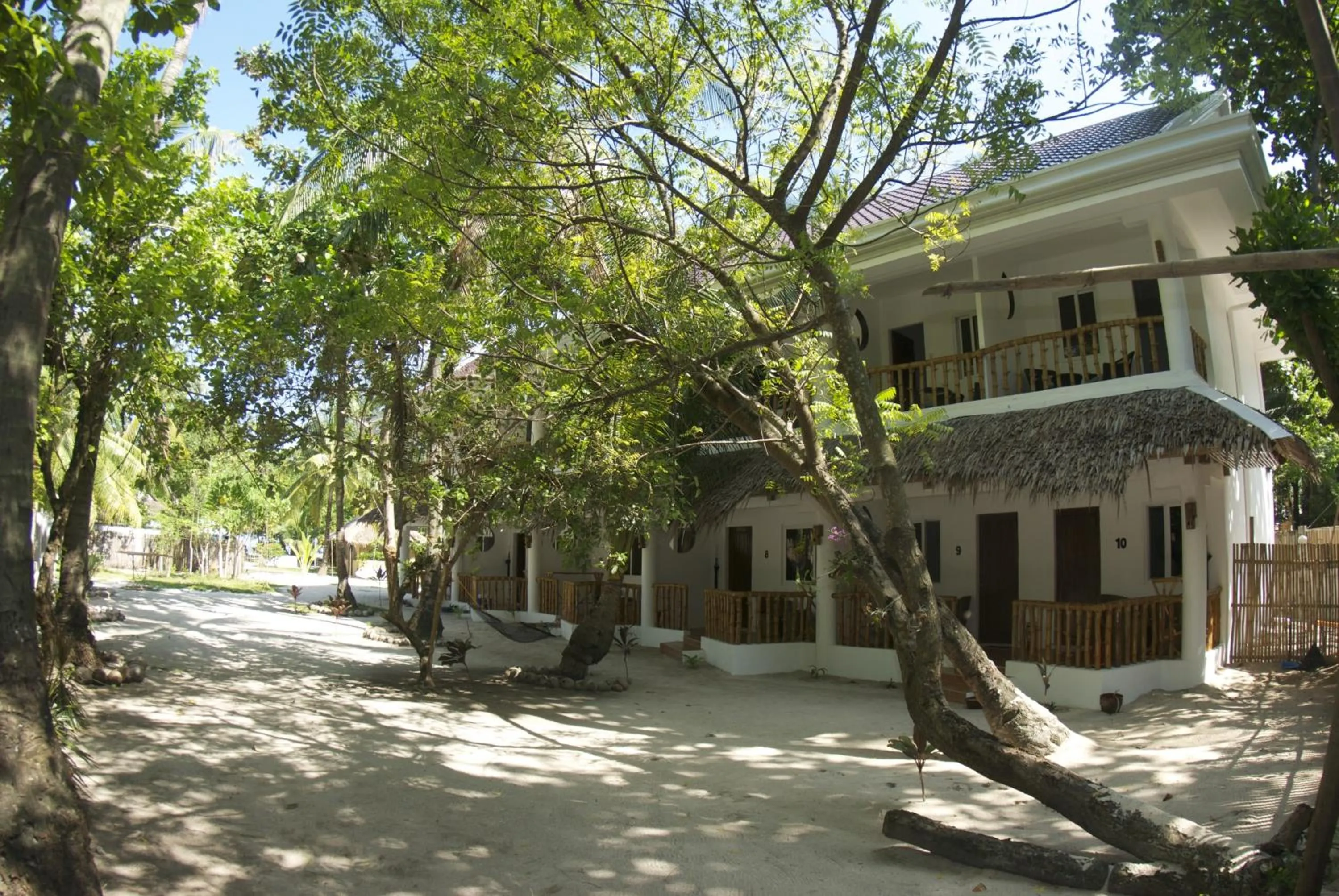 Facade/entrance in Evolution Dive and Beach Resort