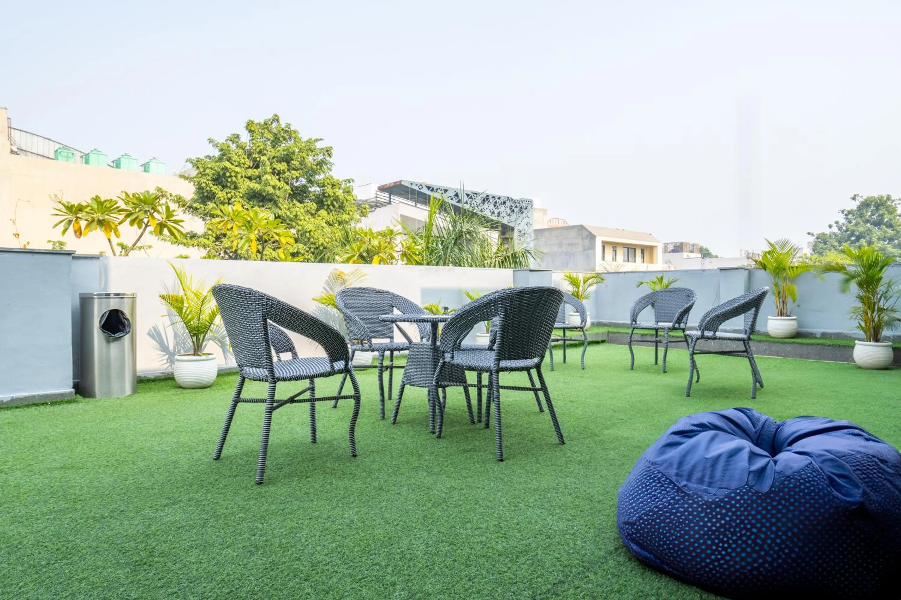Seating area in Housr Phase 1 Arjun Marg & Golf Course Road