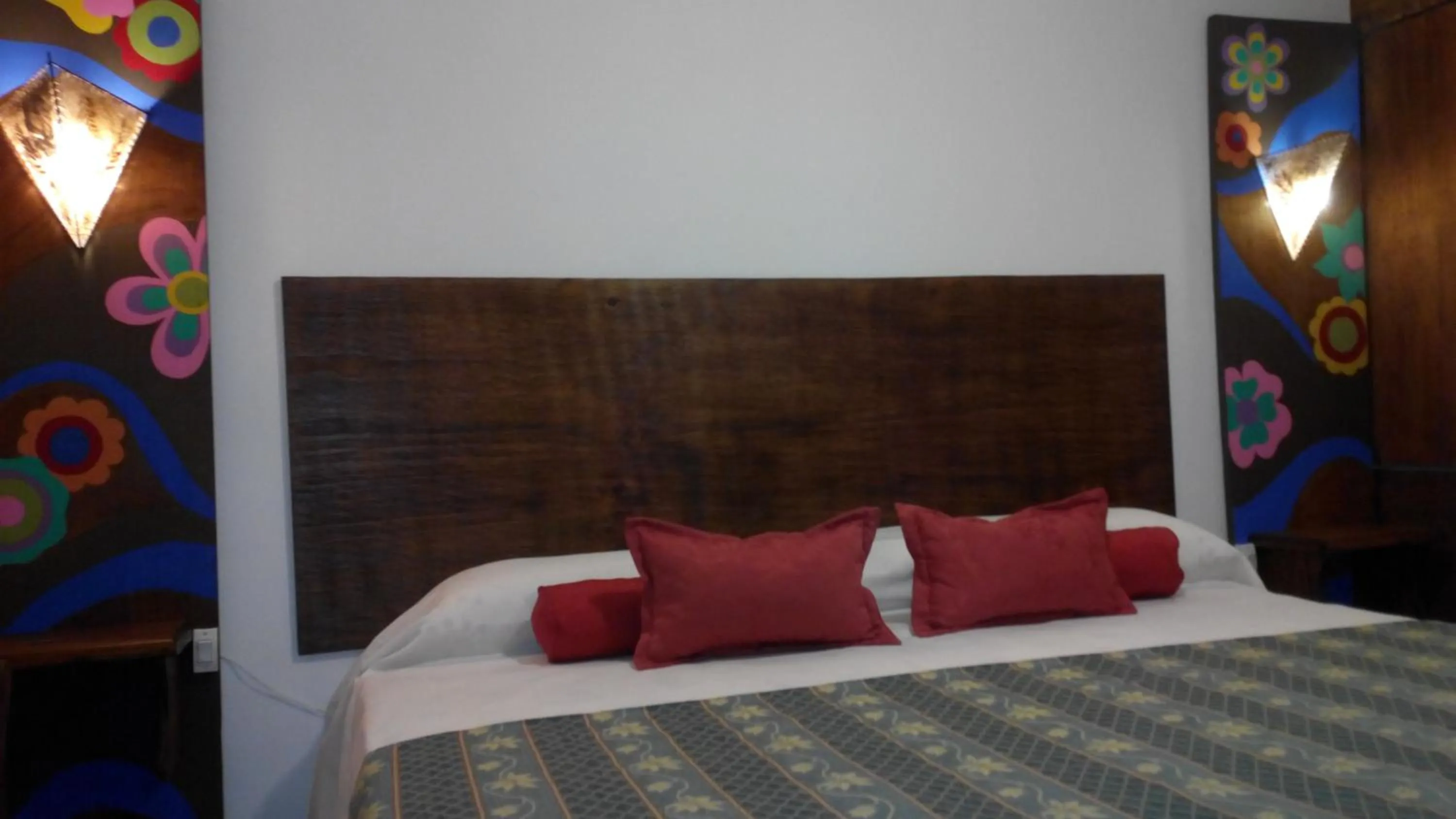 Photo of the whole room, Bed in Clima Serrano