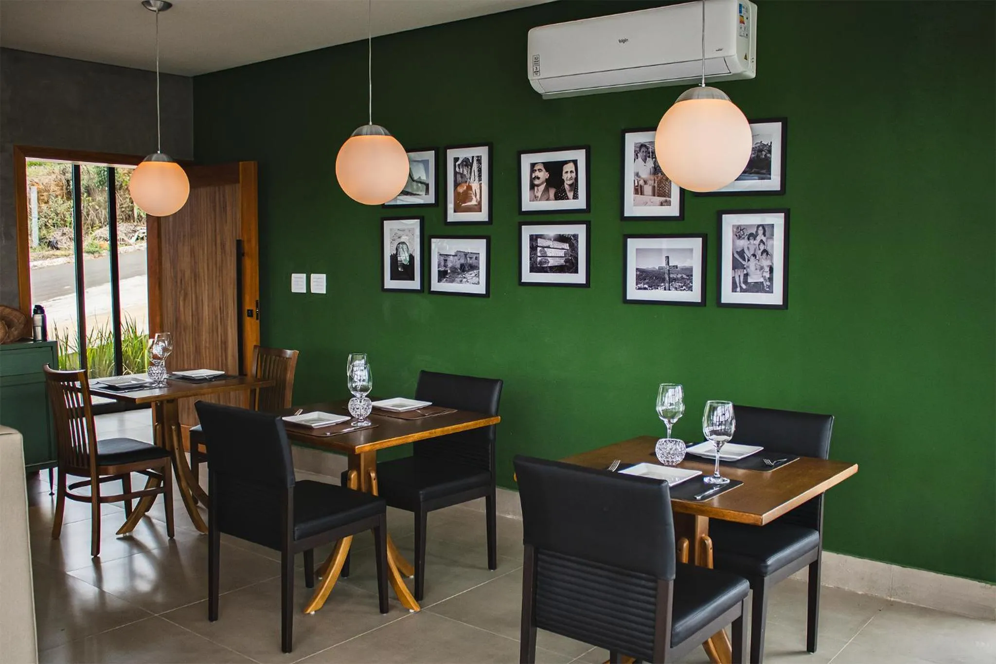 Restaurant/places to eat in Pousada Varandas do Lago