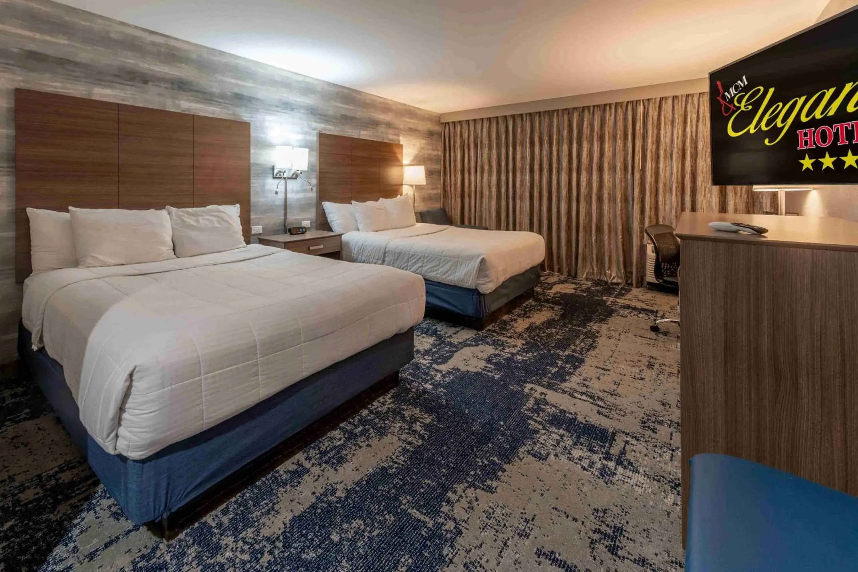 Photo of the whole room in MCM Elegante Hotel Photo of the whole room in MCM Elegante Hotel