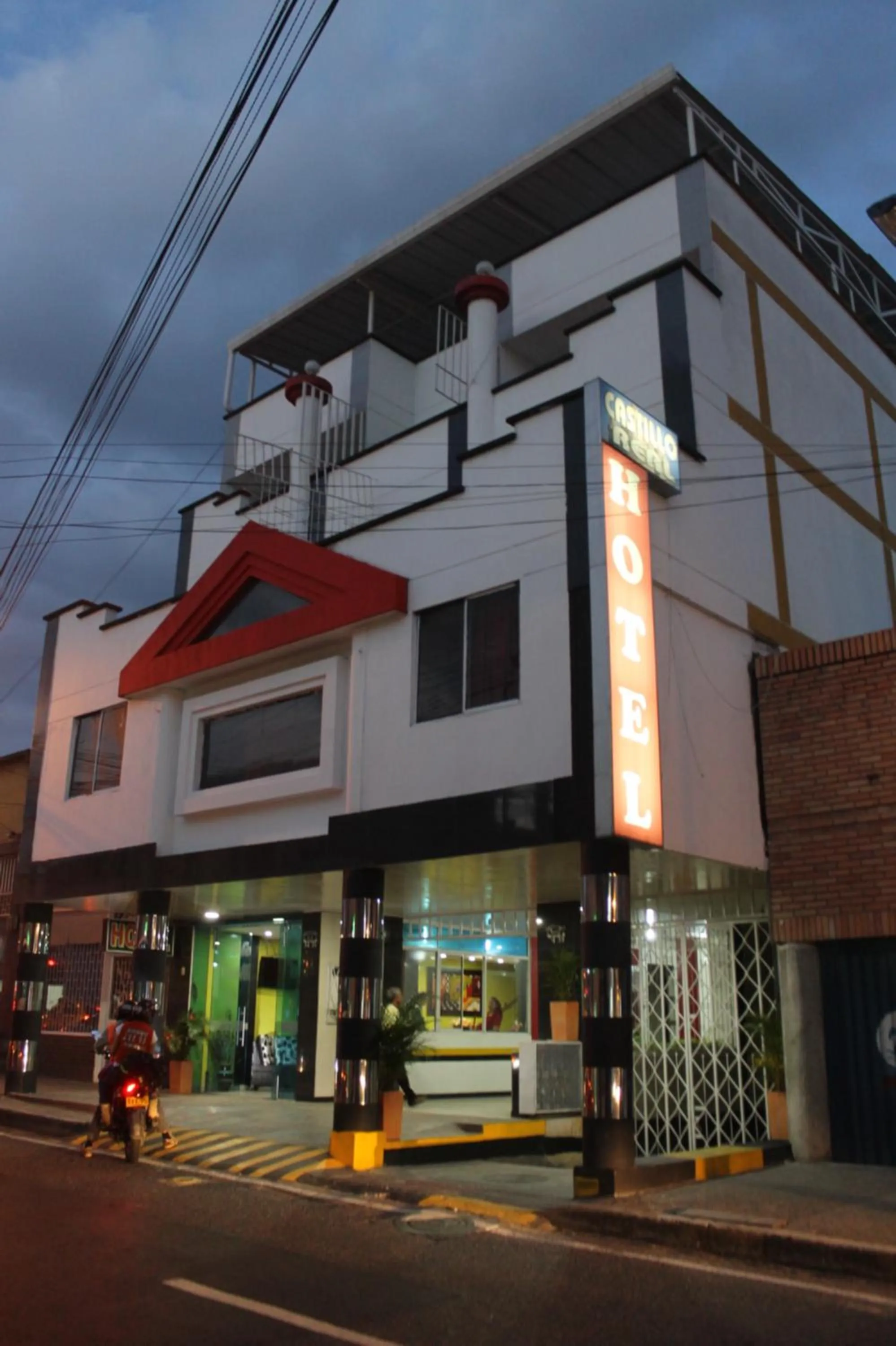 Facade/entrance in Ayenda Castillo Real 1521