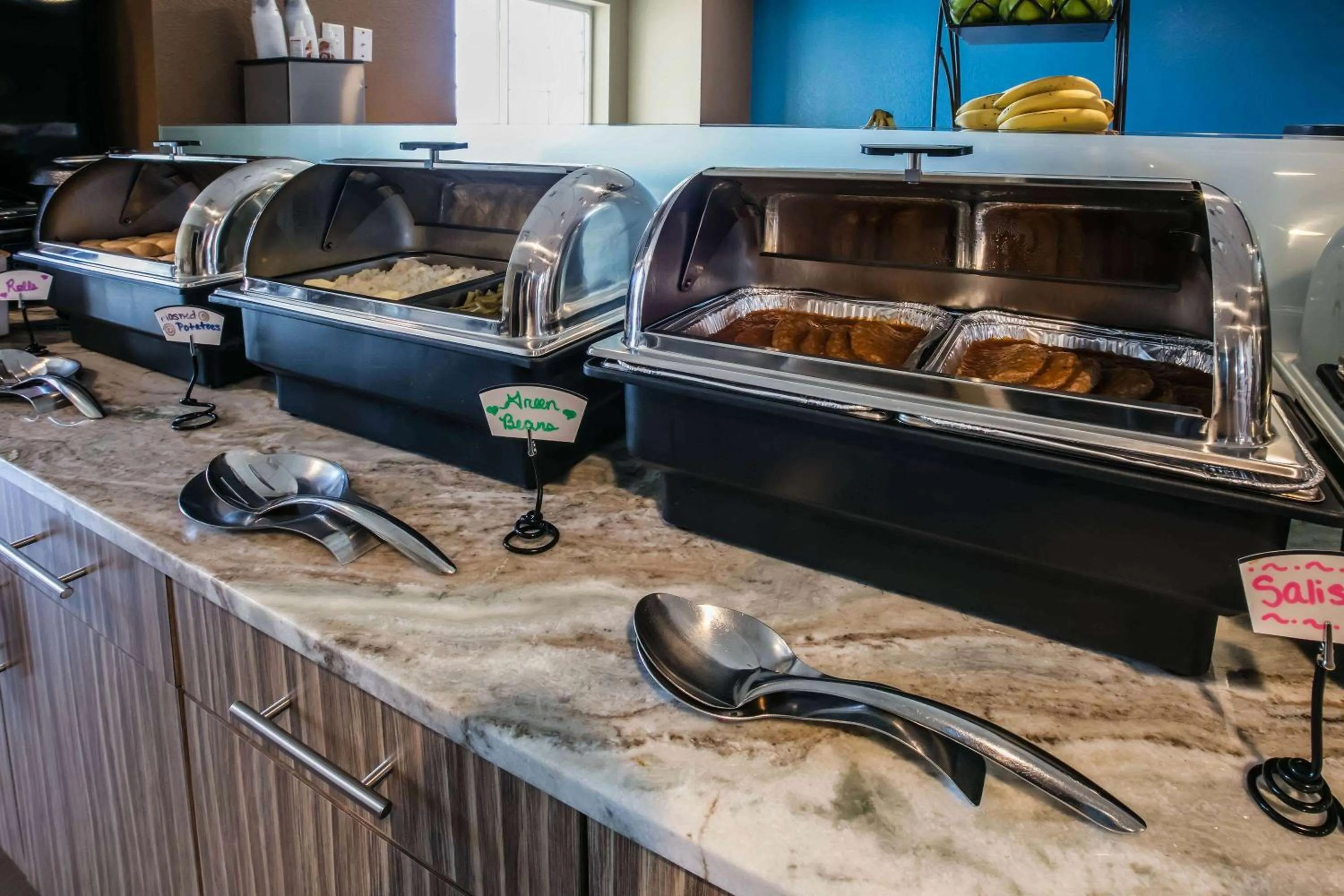 Breakfast in Microtel Inn and Suites Pecos