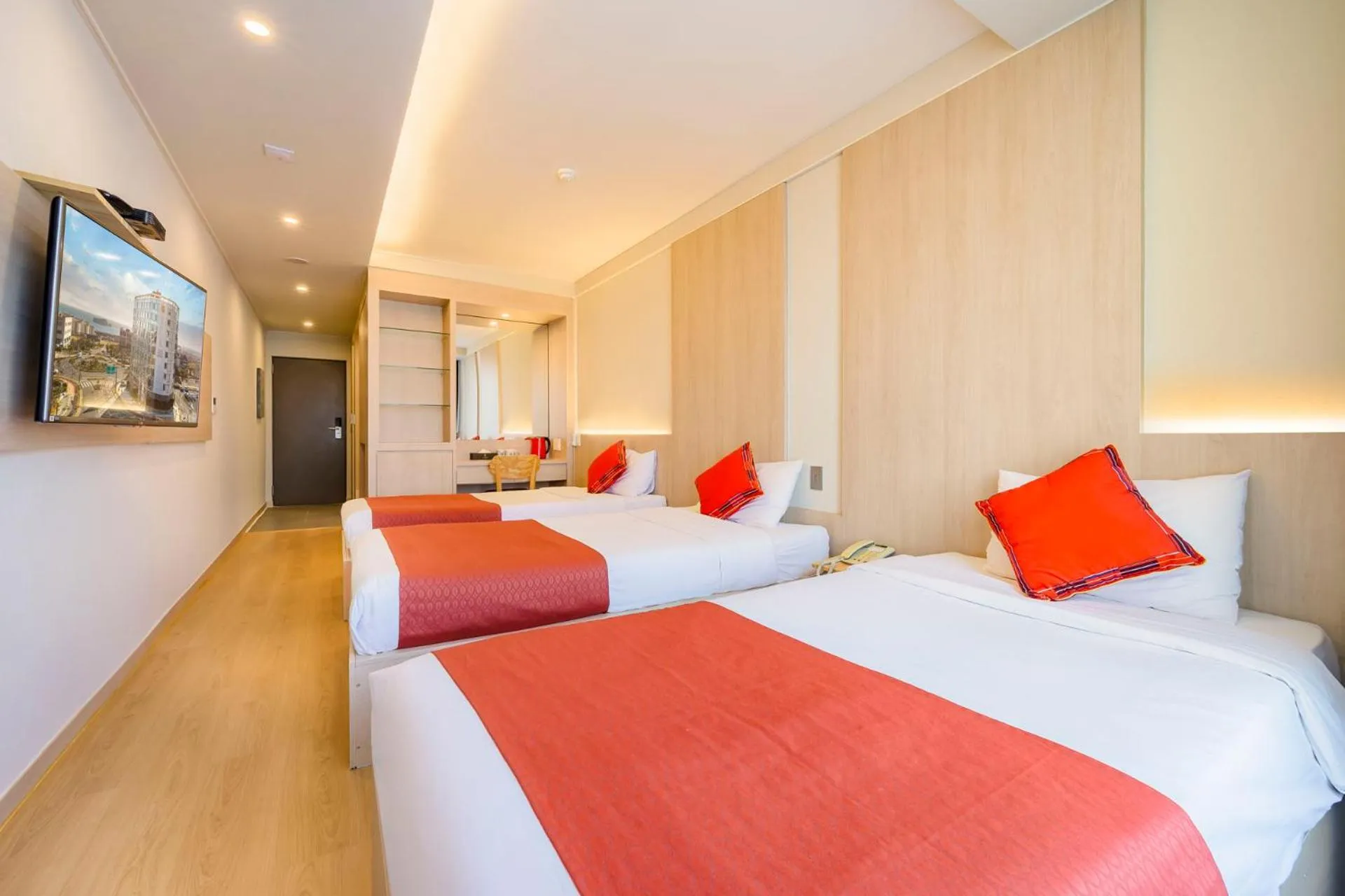 Bed in Shin Shin Hotel Jeju Worldcup