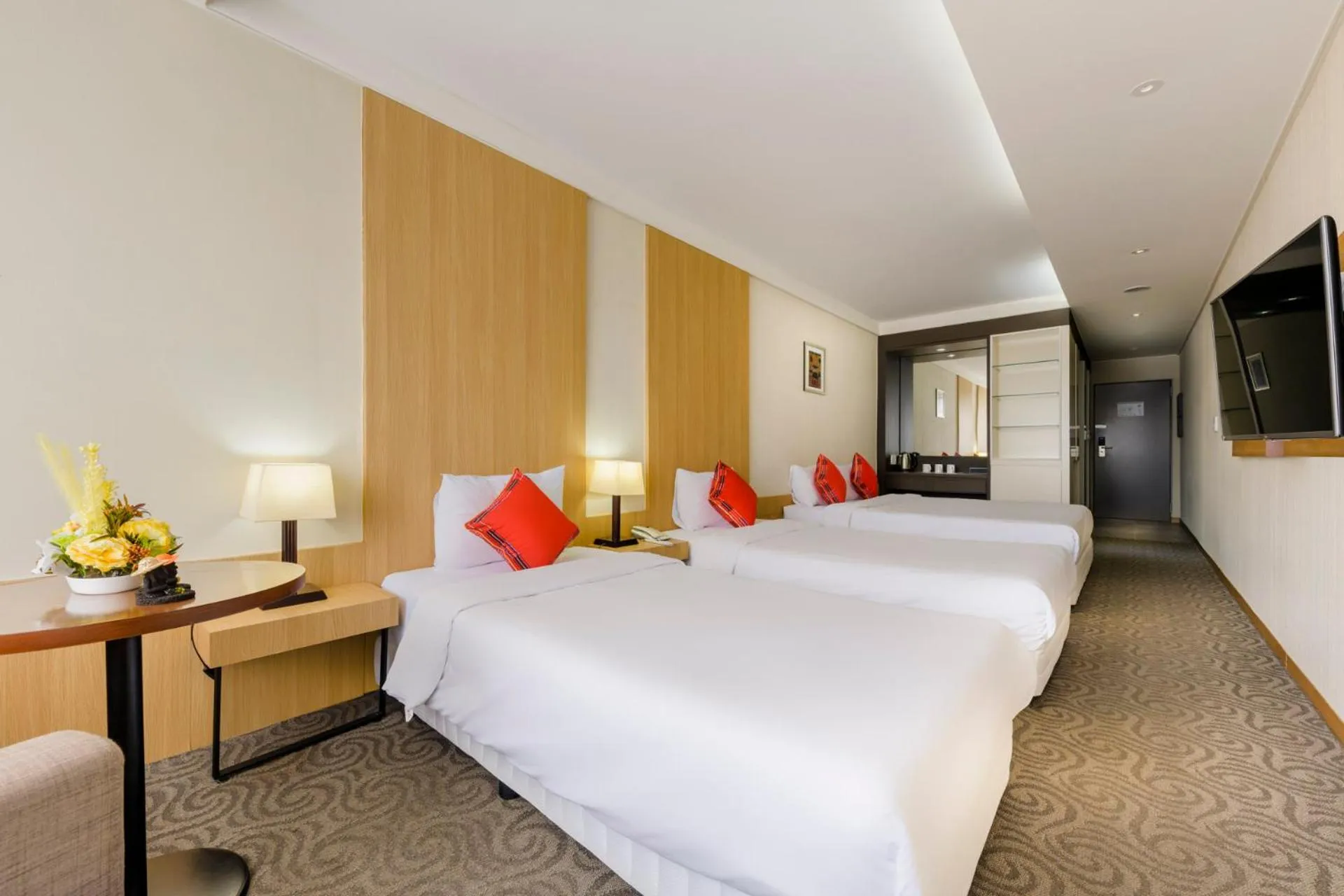 Decorative detail, Bed in Shin Shin Hotel Jeju Worldcup