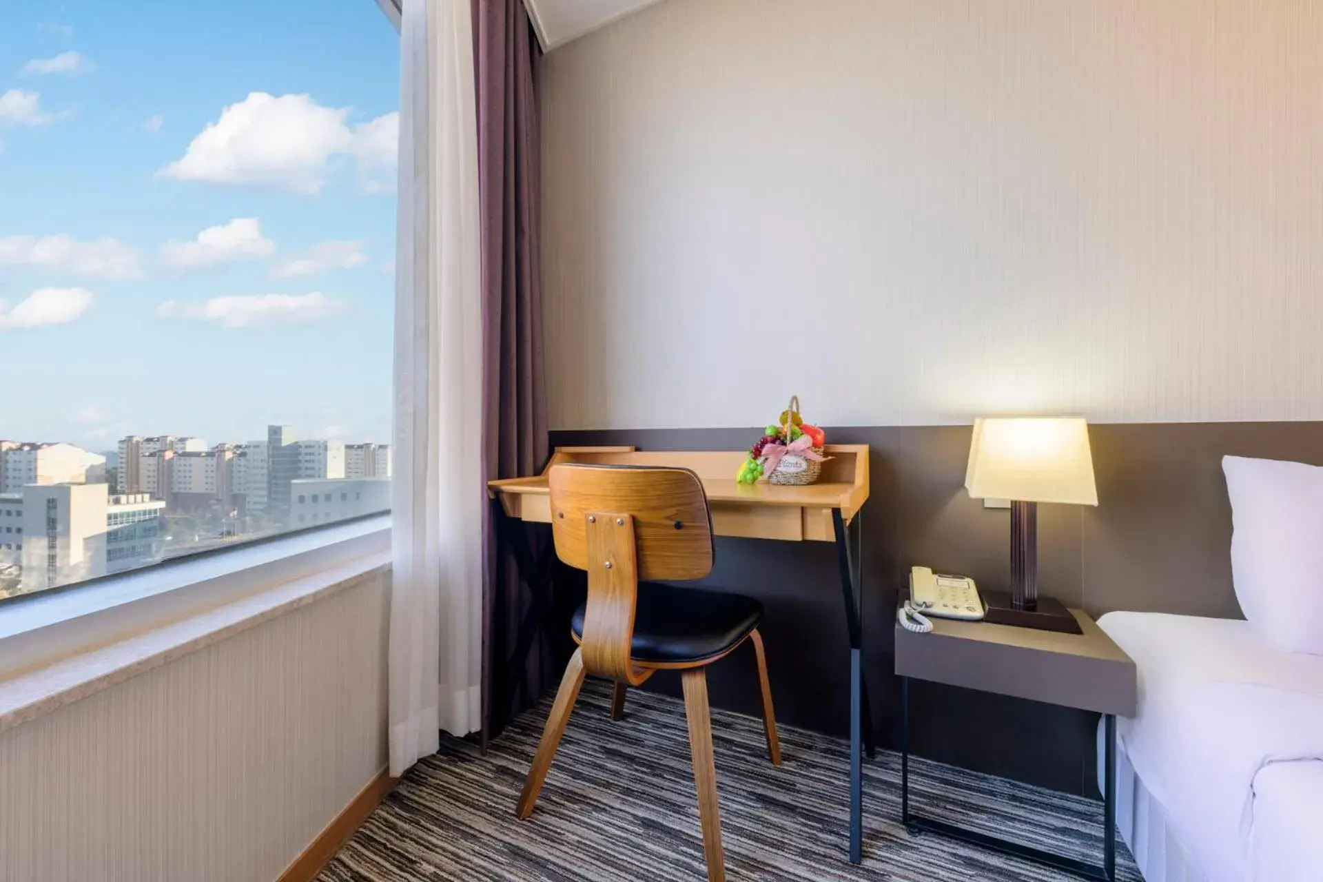 View (from property/room) in Shin Shin Hotel Jeju Worldcup View (from property/room) in Shin Shin Hotel Jeju Worldcup