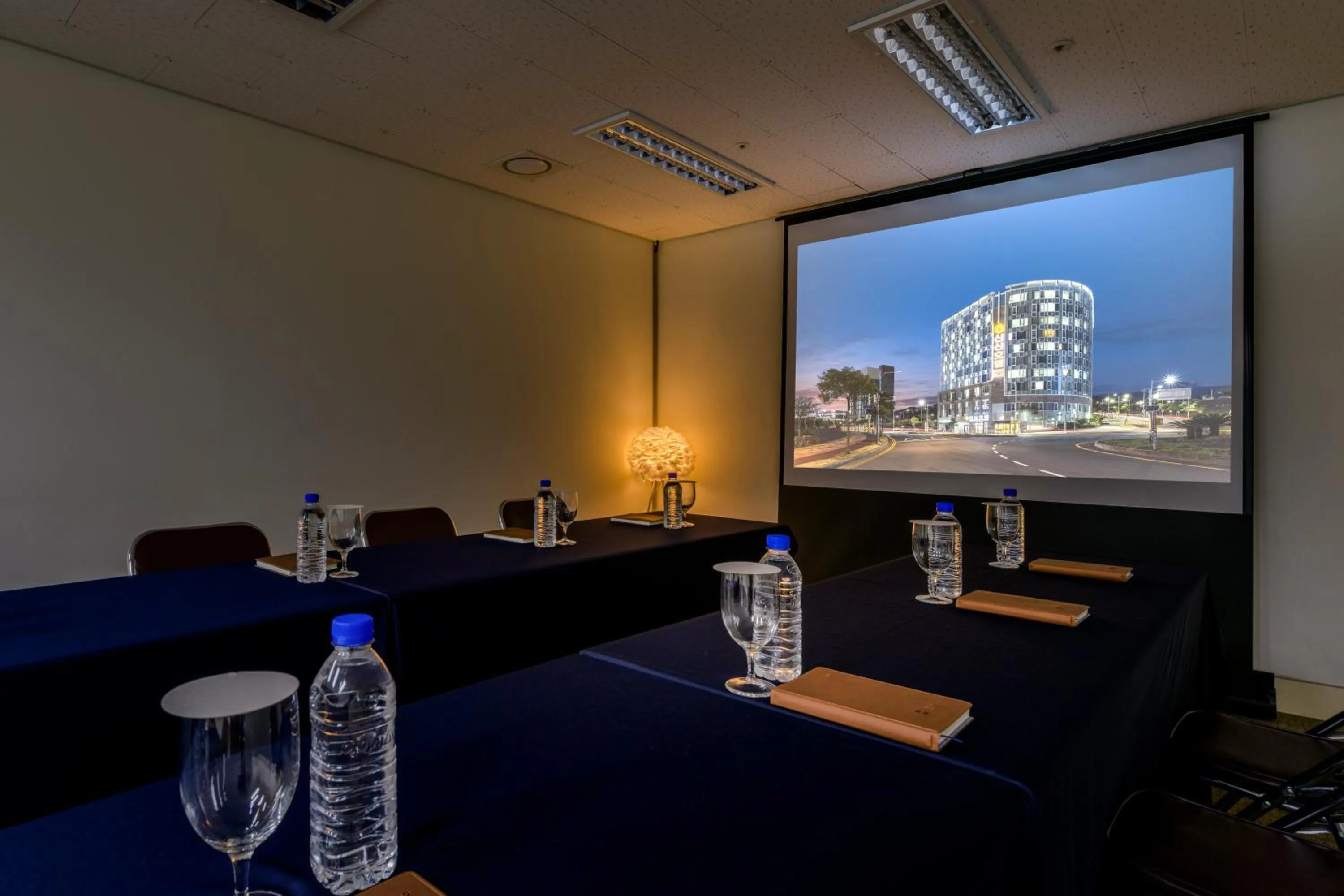 Meeting/conference room in Shin Shin Hotel Jeju Worldcup