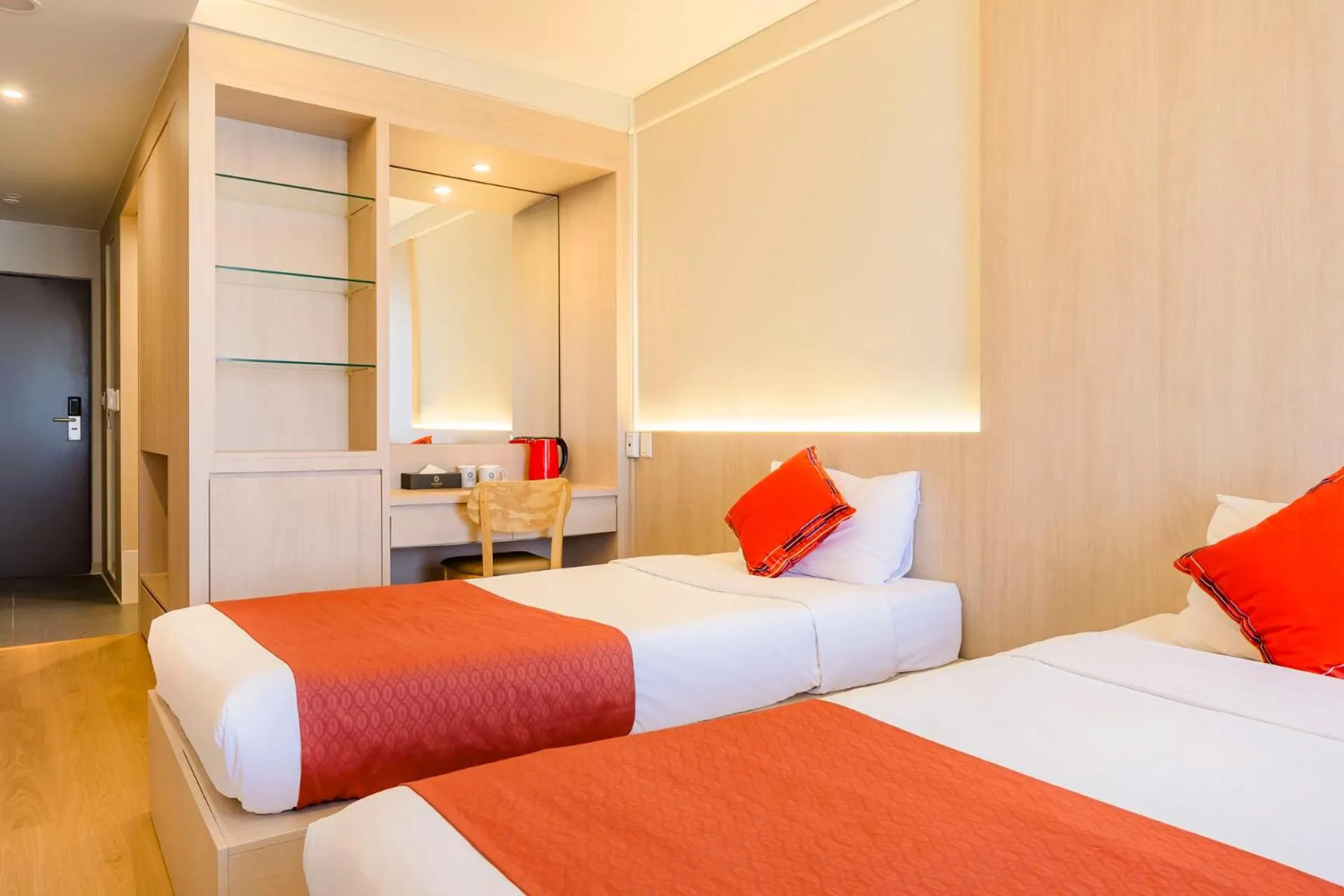 Bed in Shin Shin Hotel Jeju Worldcup