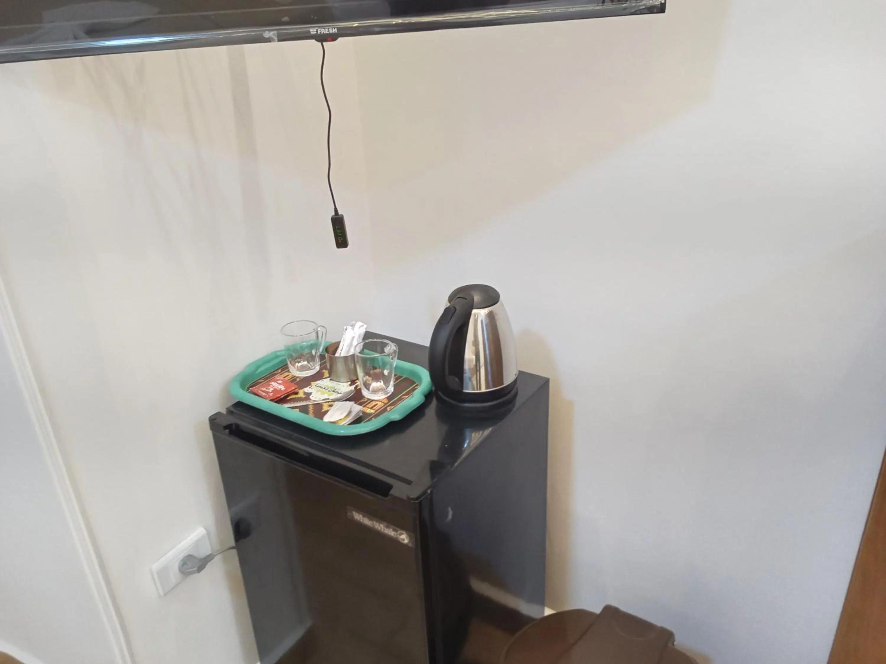 Coffee/tea facilities in New Panorama Inn