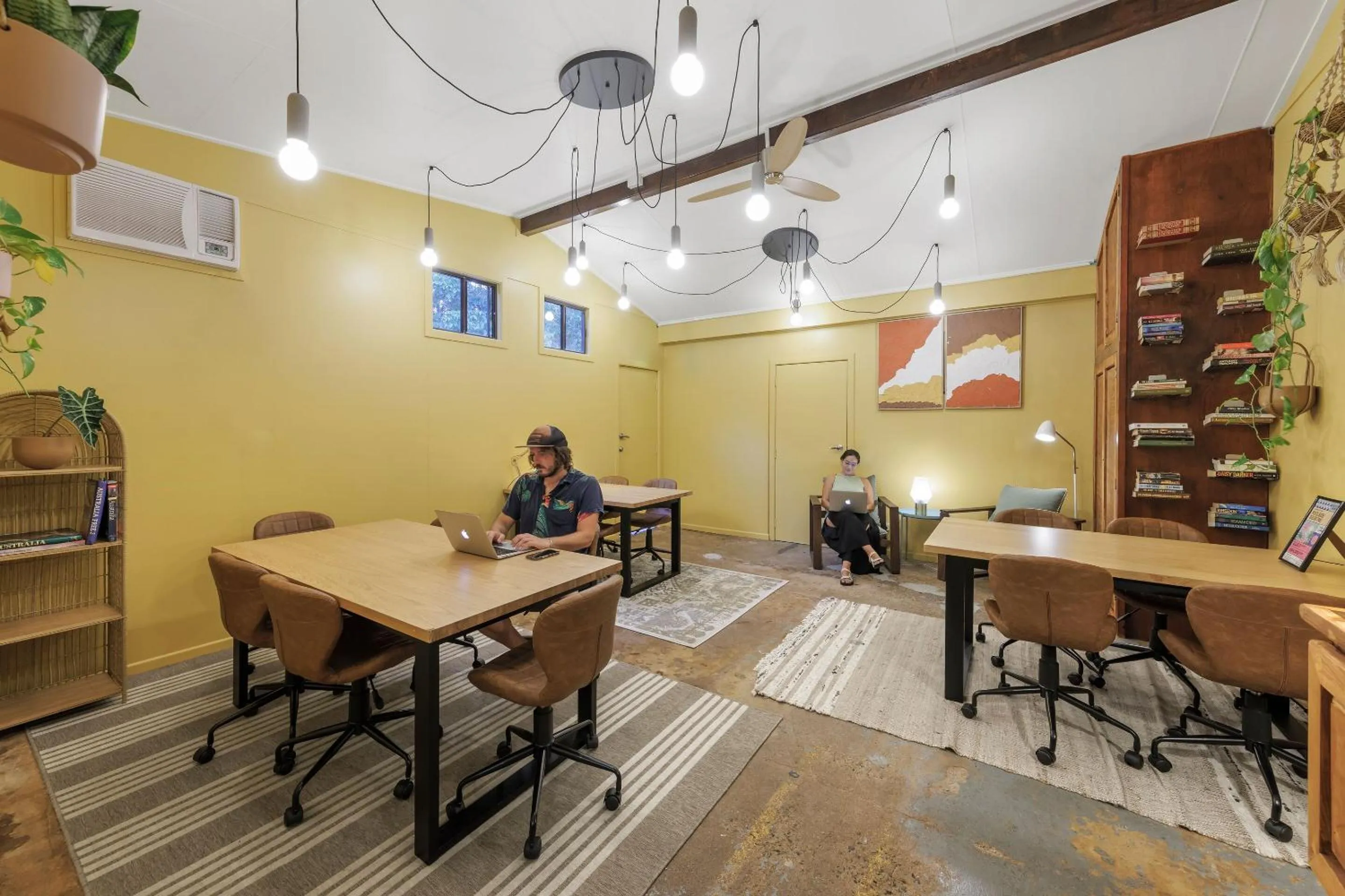 Business facilities in Bounce Magnetic Island and Koala Park