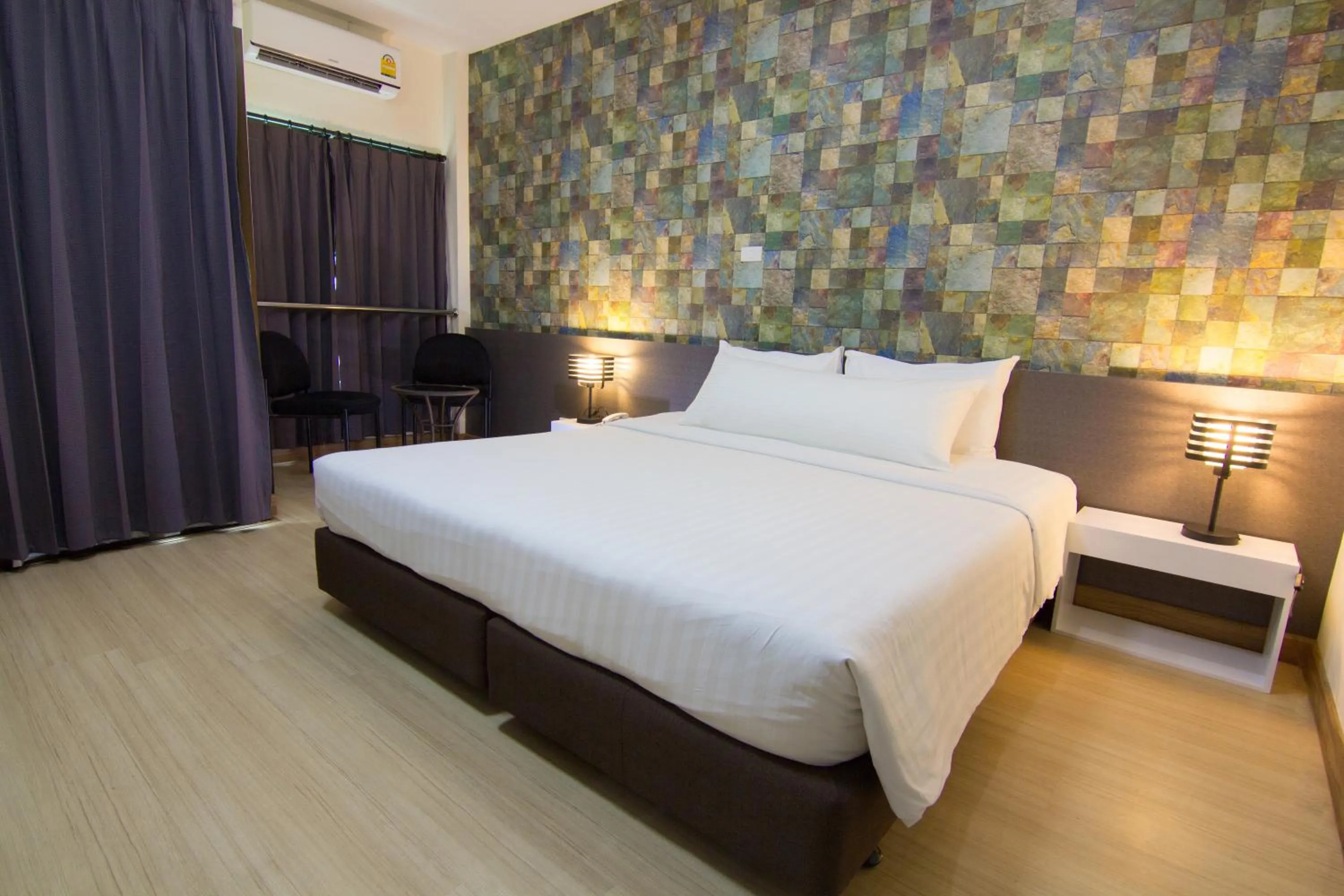 Bedroom, Bed in Prajaktra City Hostel