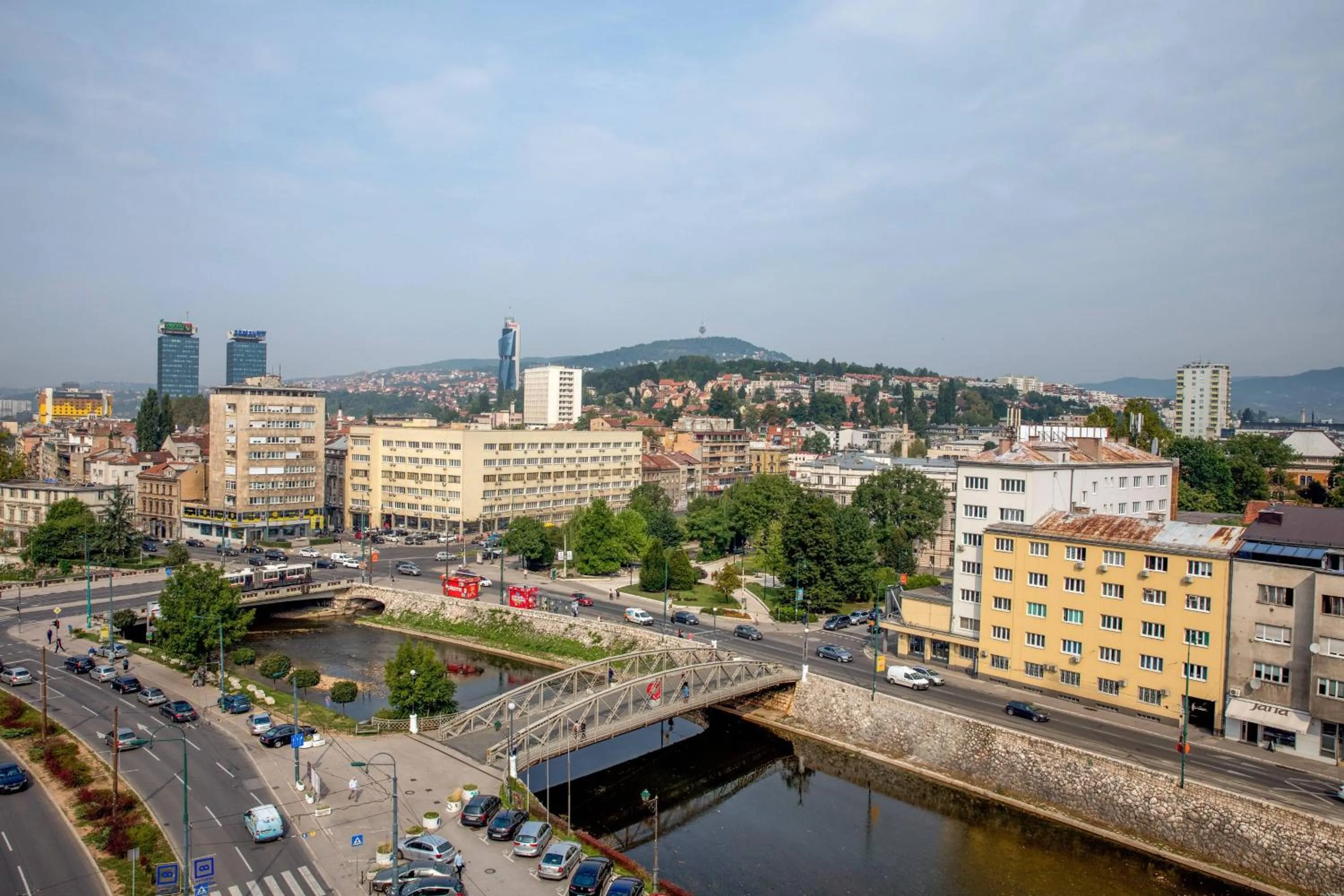 Photo of the whole room in Courtyard by Marriott Sarajevo
