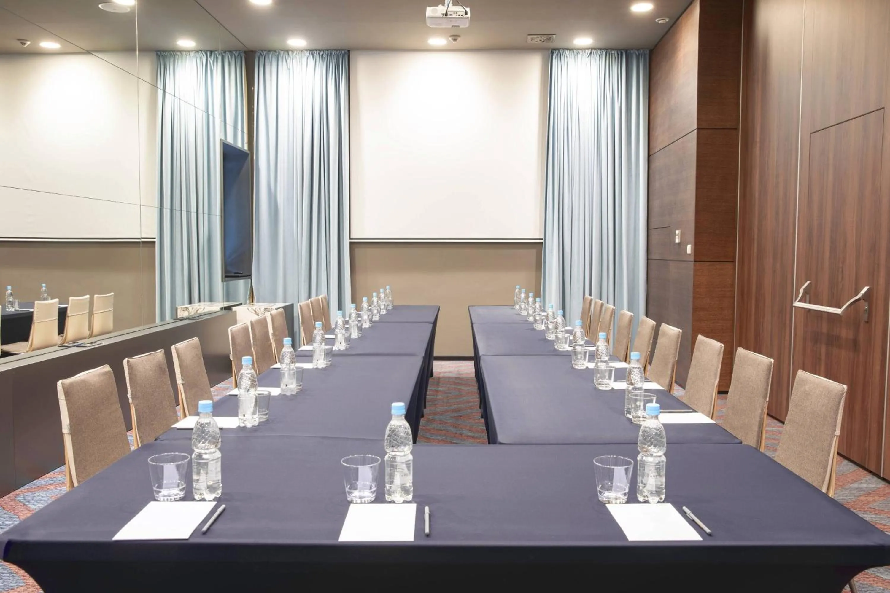 Meeting/conference room in Courtyard by Marriott Sarajevo