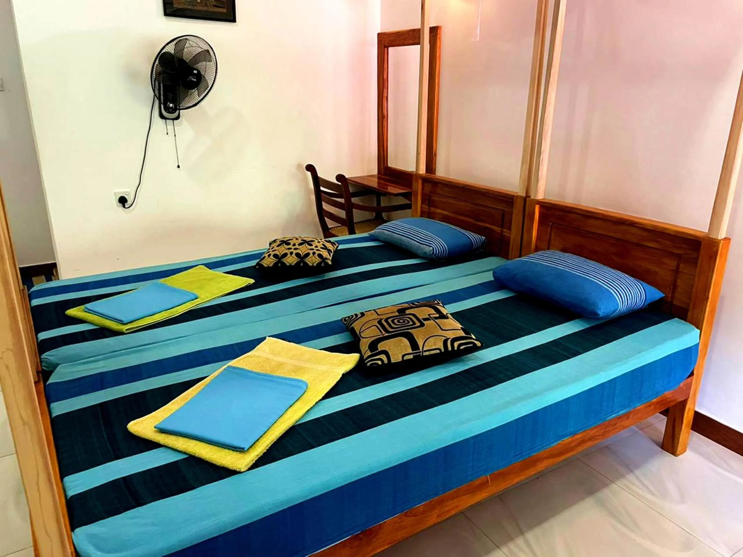 Bedroom, Bed in La Safari Inn Tissamaharama