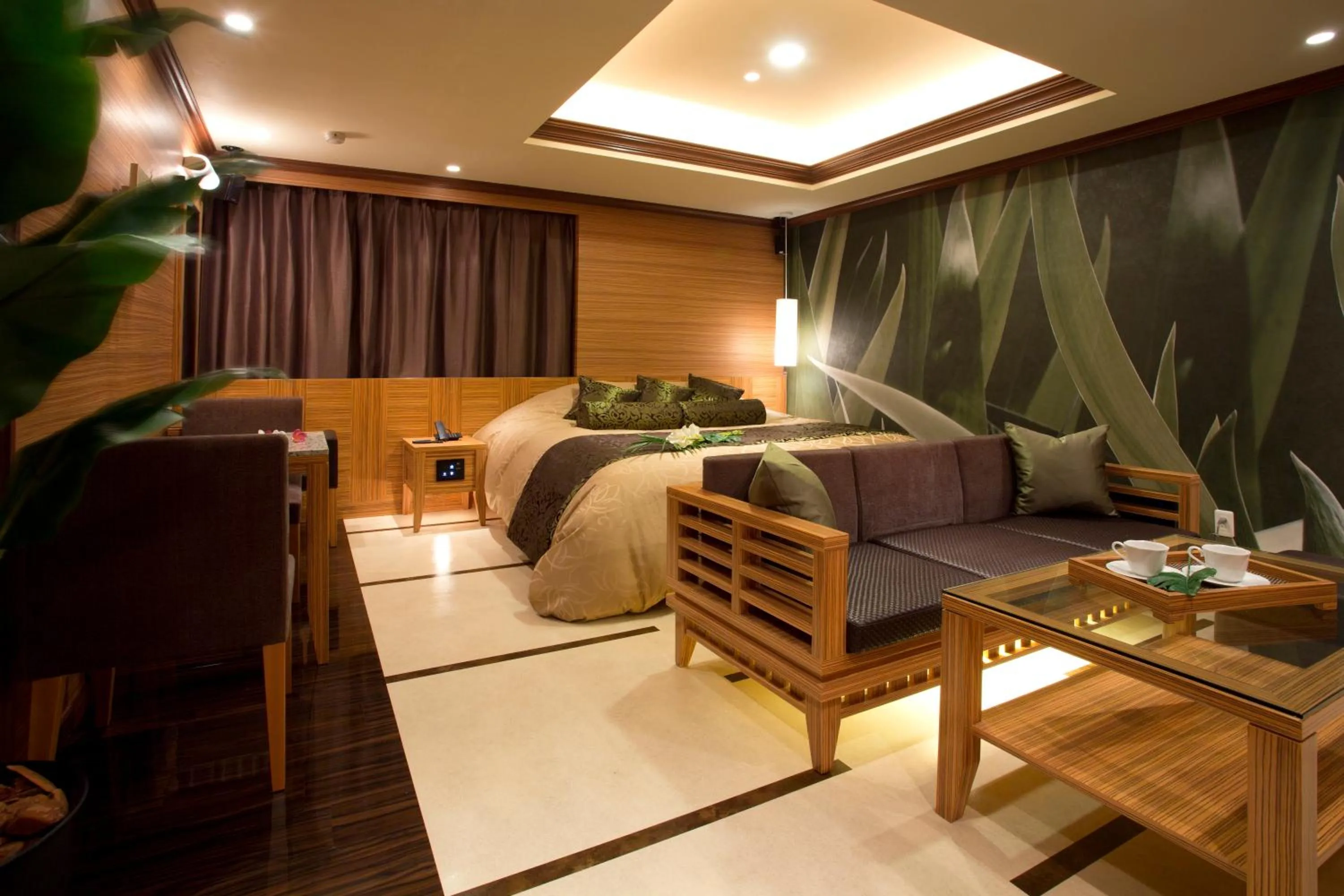 Hotel and Spa Lotus Modern (Adult Only)