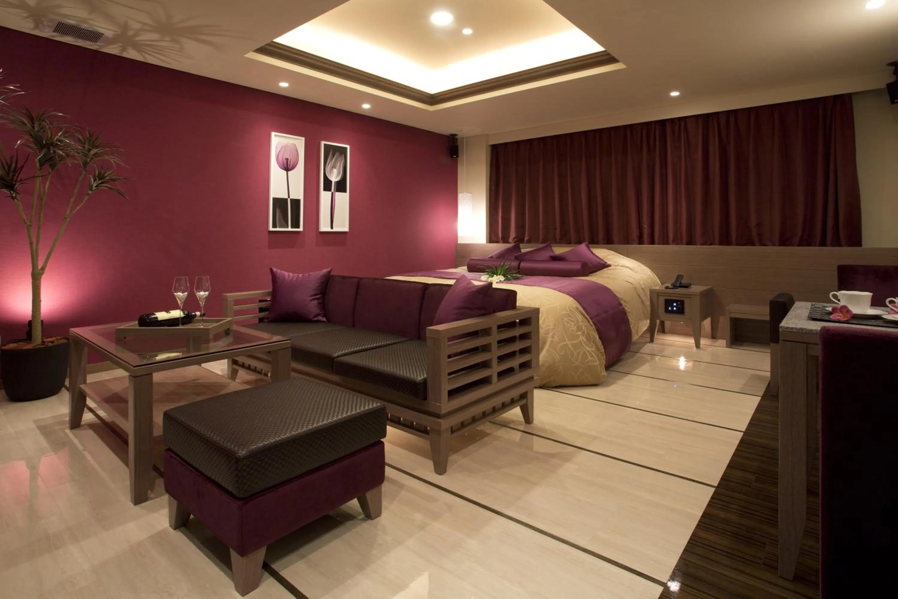 Photo of the whole room, Bed in Hotel and Spa Lotus Modern (Adult Only)