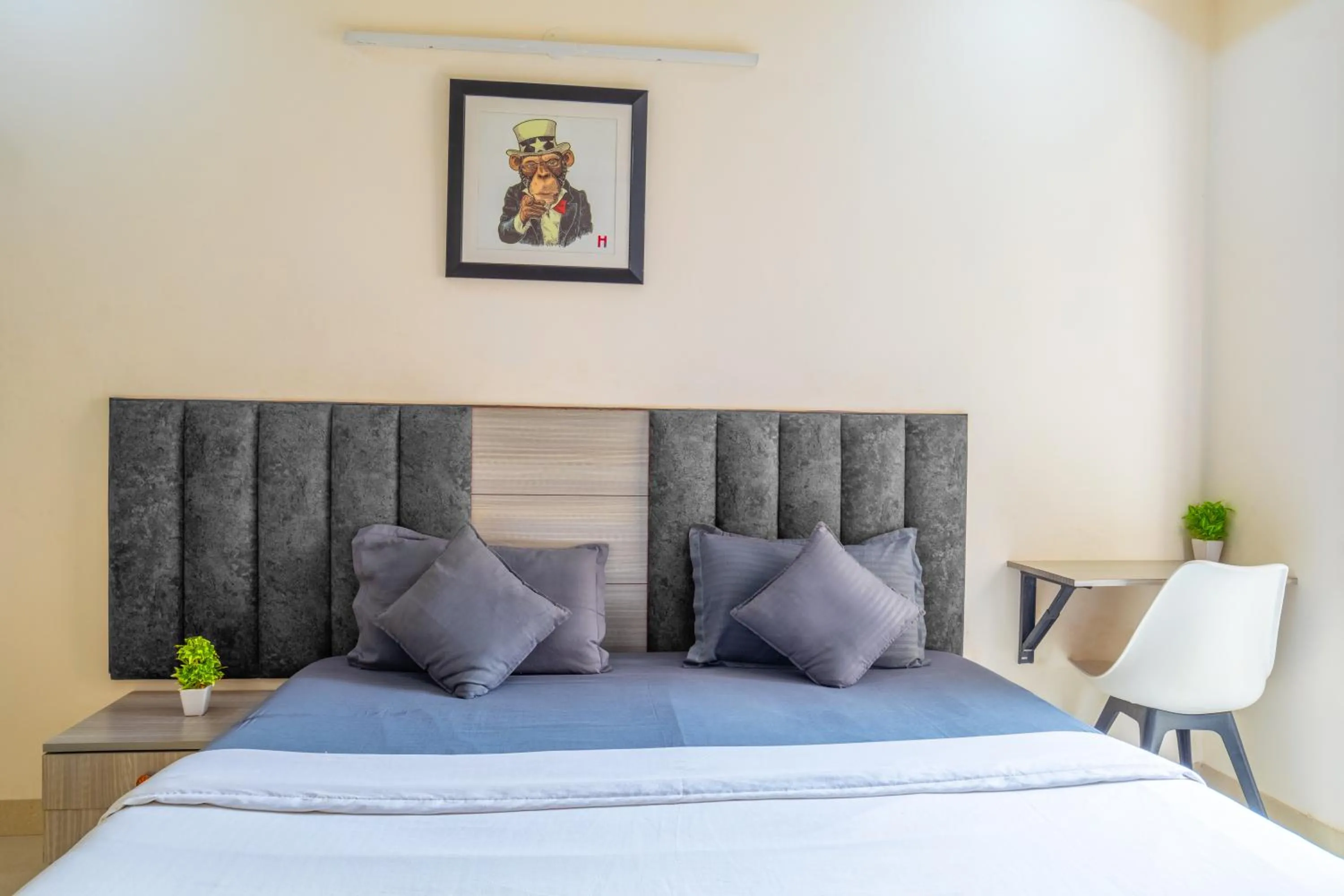 Housr Sector 43 Gurgaon Near Global Foyer Mall
