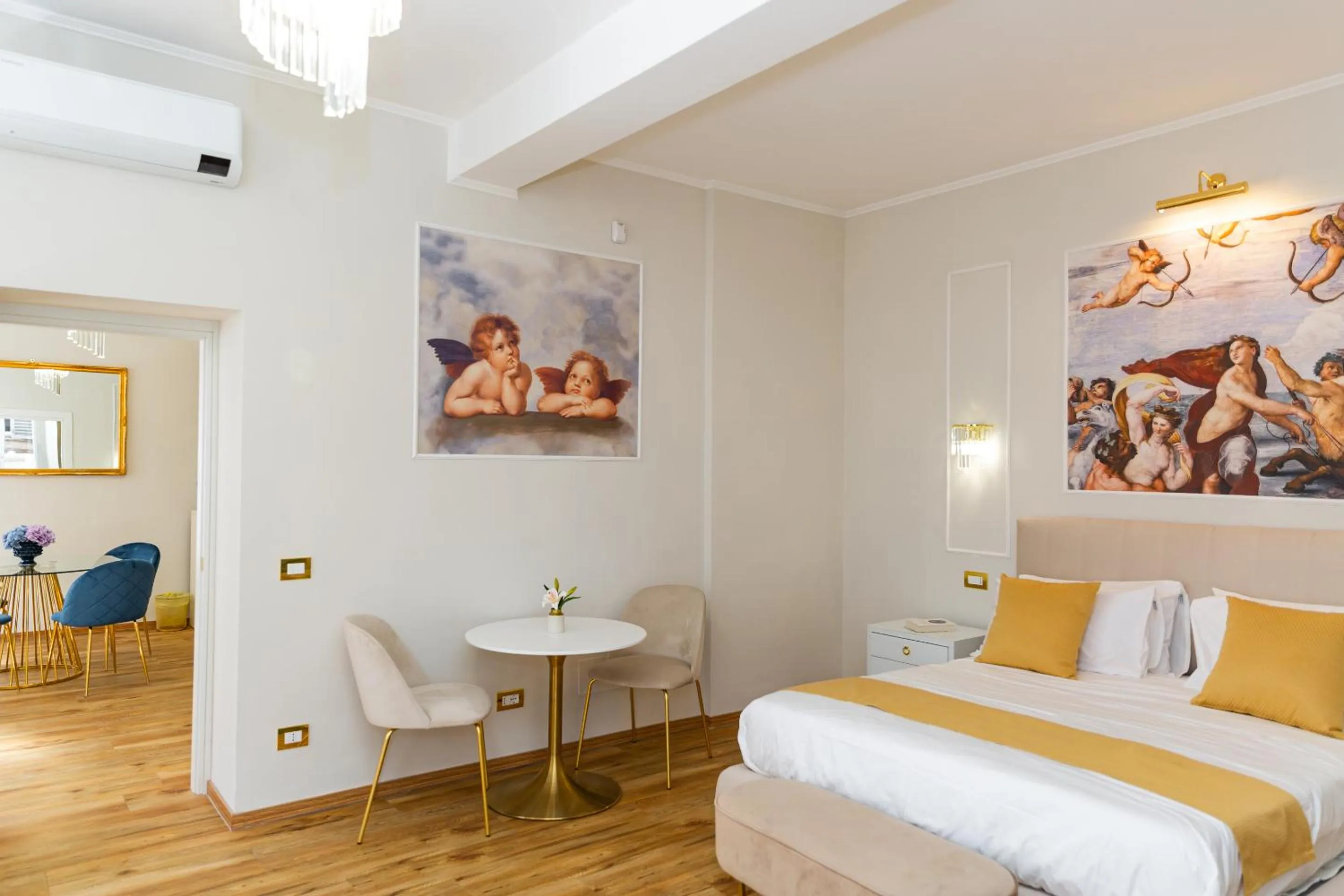 Bedroom, Bed in Golden Palace Luxury Guest House