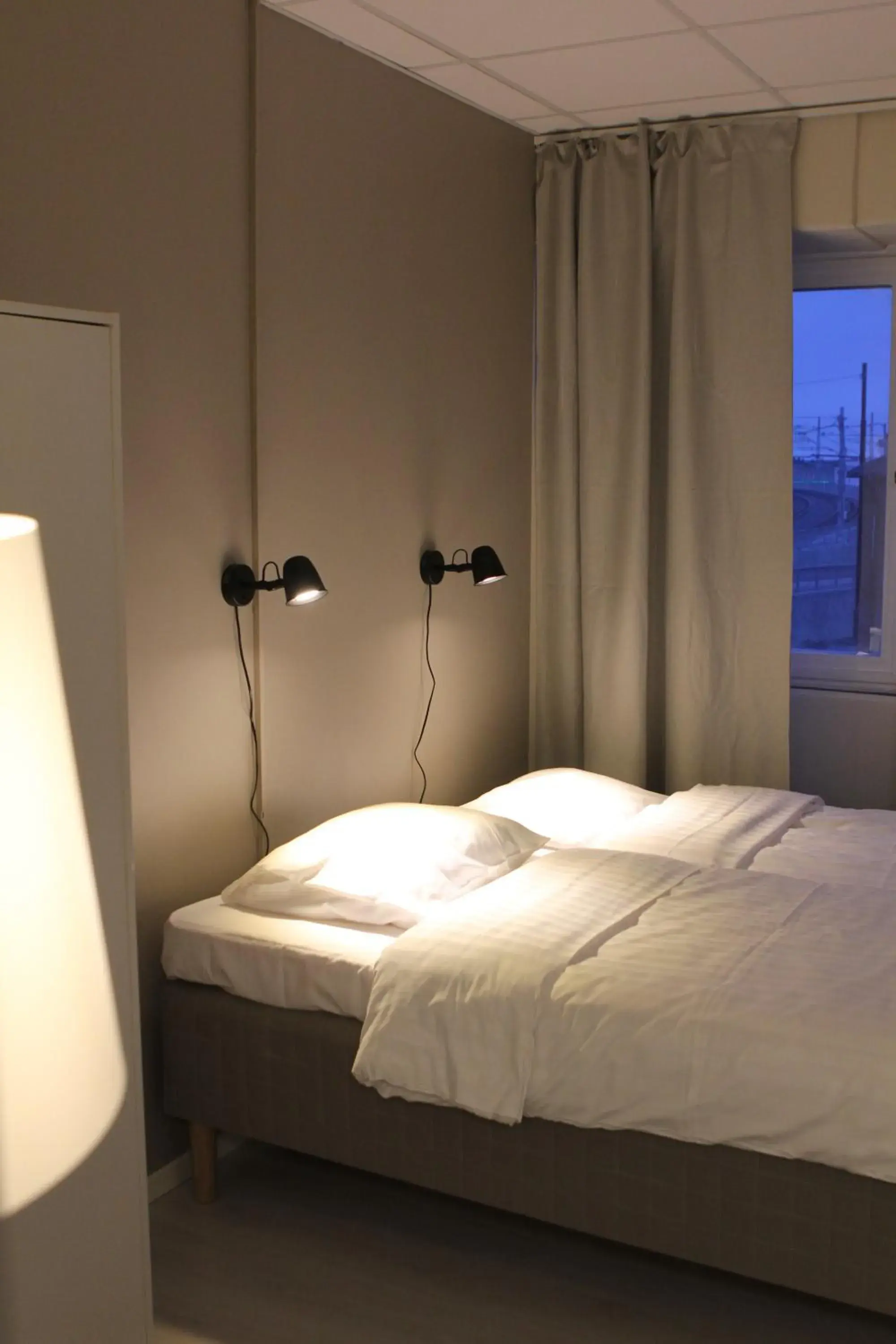 Family Room with Shared Bathroom in Hotell Bromma Family Room with Shared Bathroom in Hotell Bromma